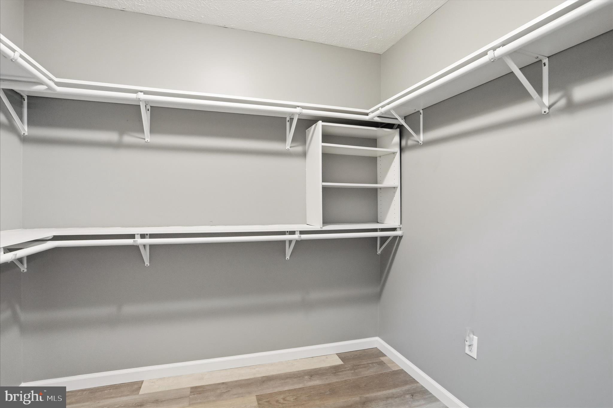 QUAIL VALLEY ESTATES - Residential