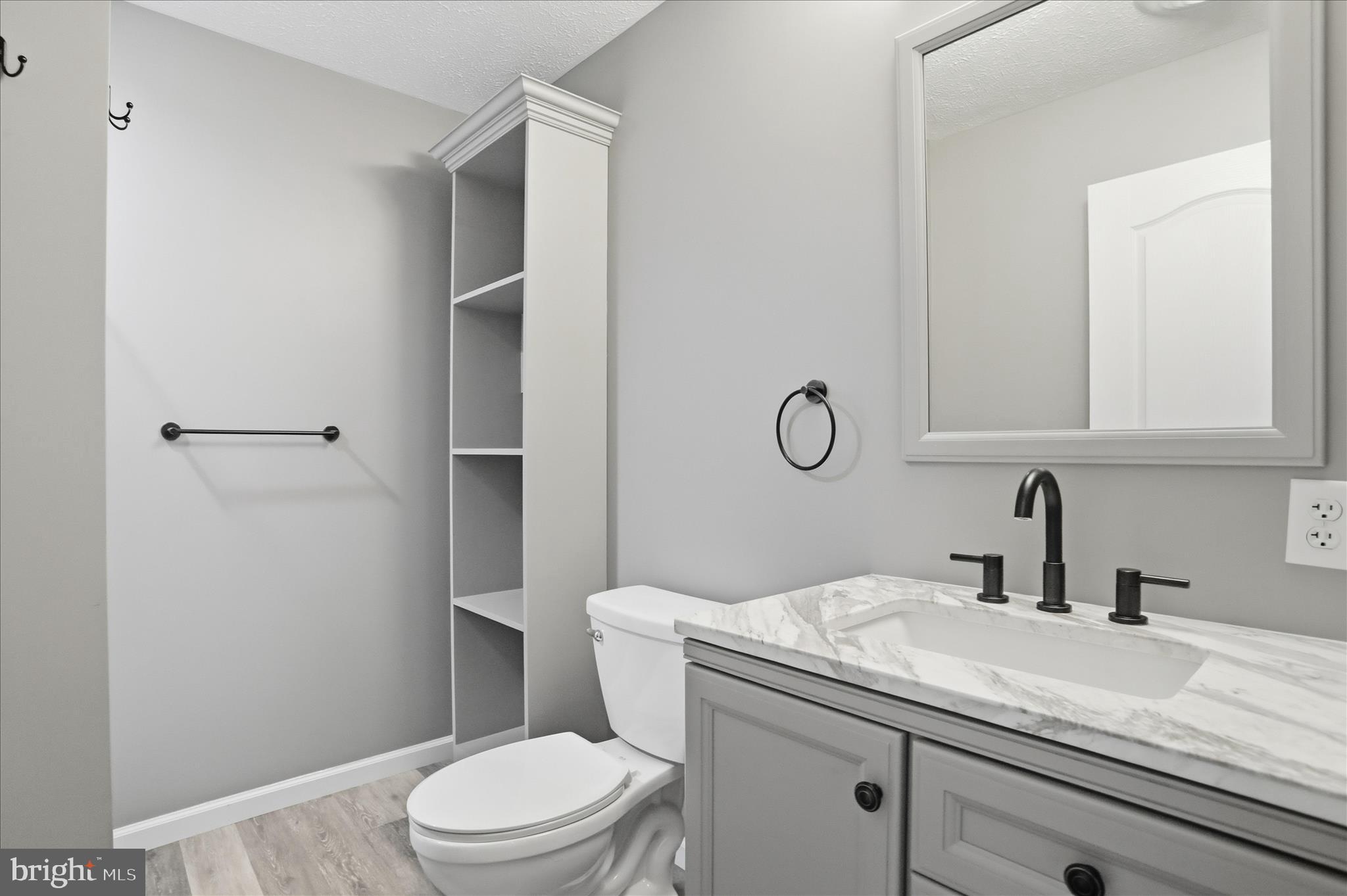 QUAIL VALLEY ESTATES - Residential