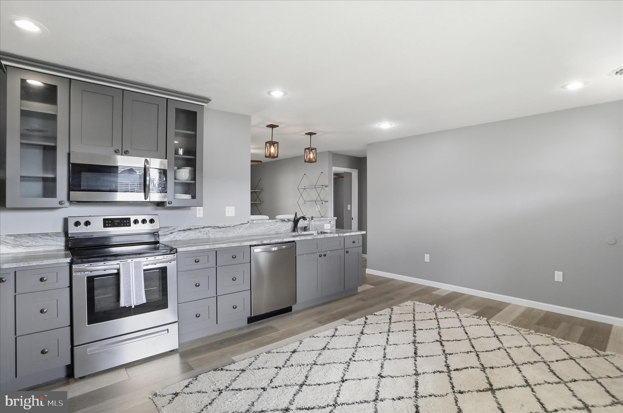 QUAIL VALLEY ESTATES - Residential