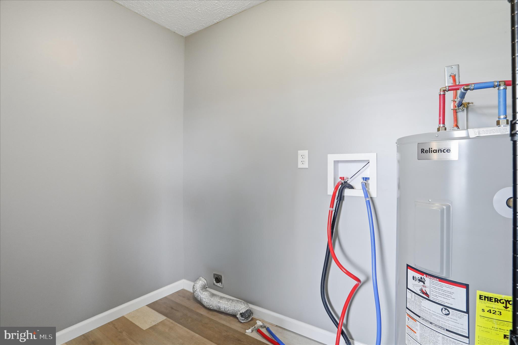 QUAIL VALLEY ESTATES - Residential