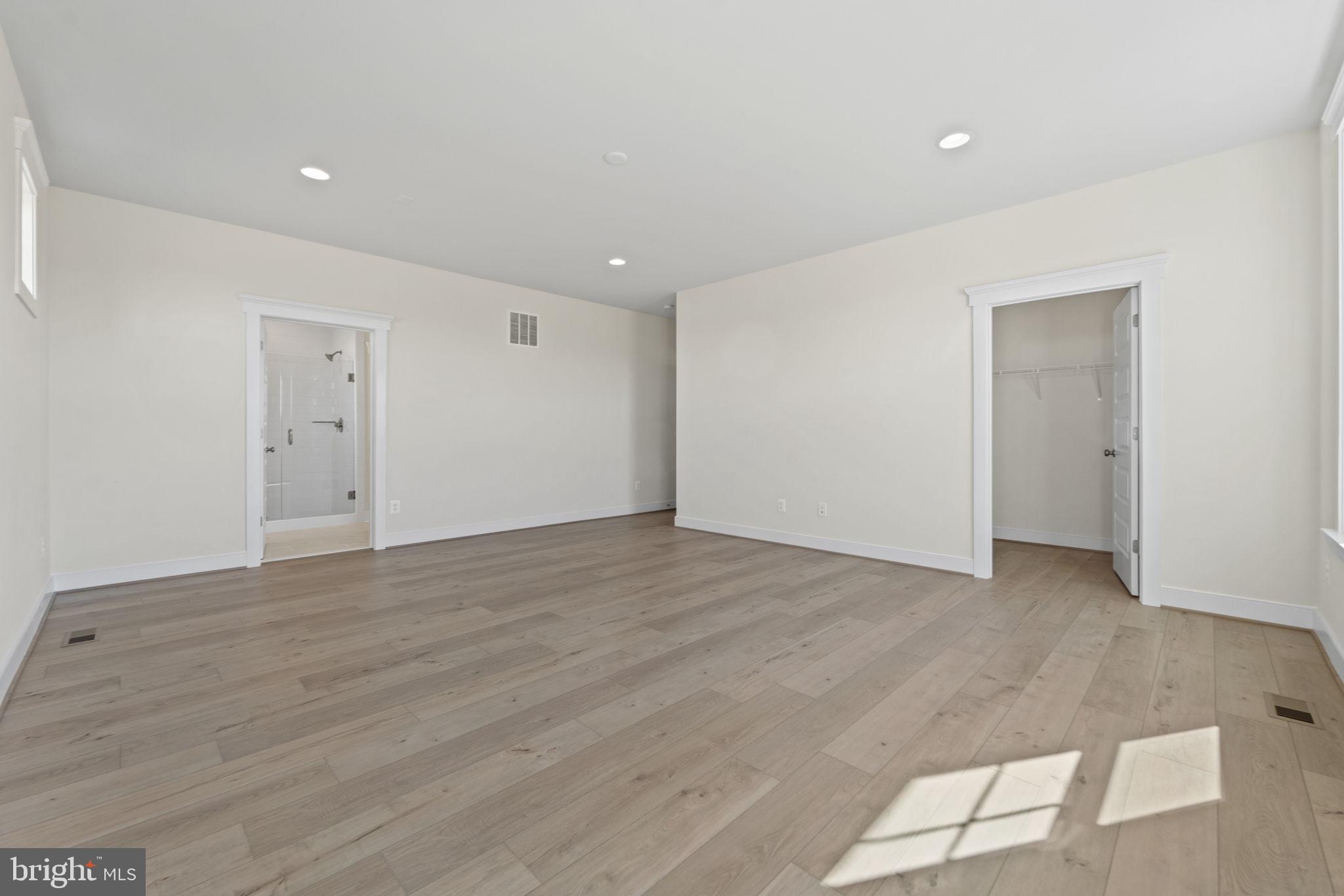 WATERFORD - Residential