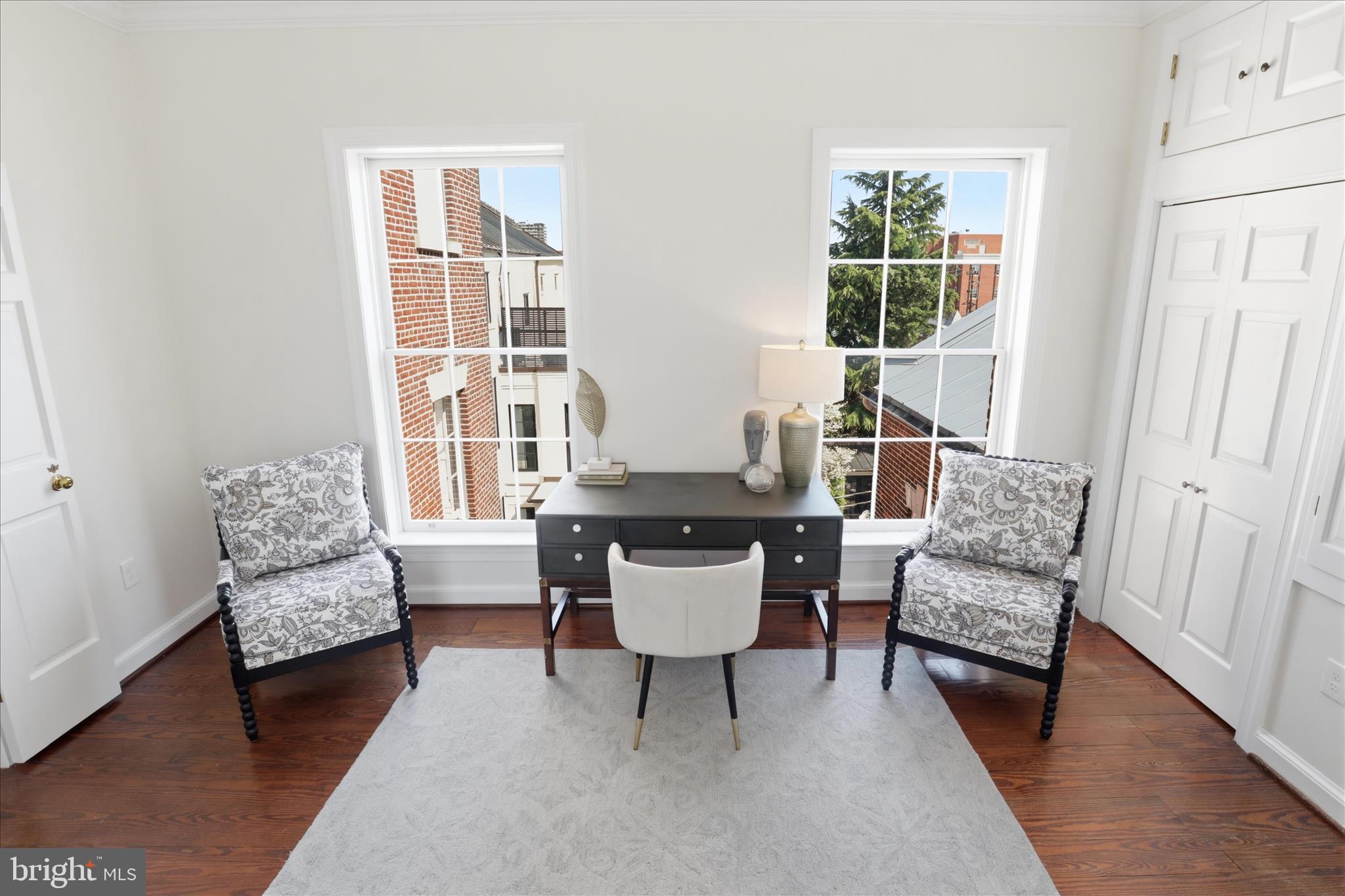 THOMPSON HOUSE - Residential