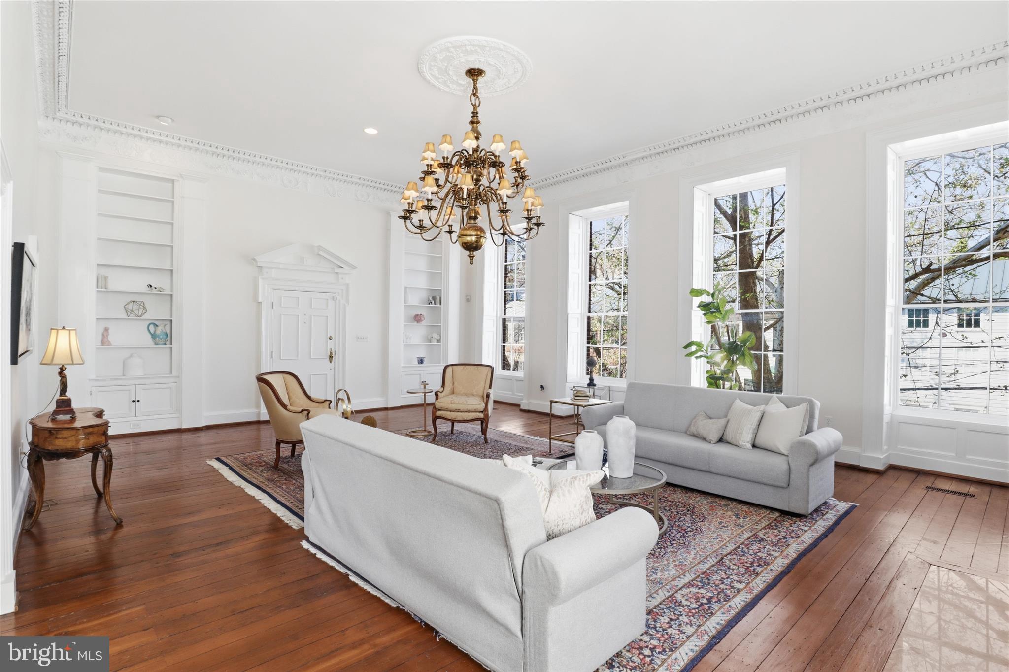 THOMPSON HOUSE - Residential