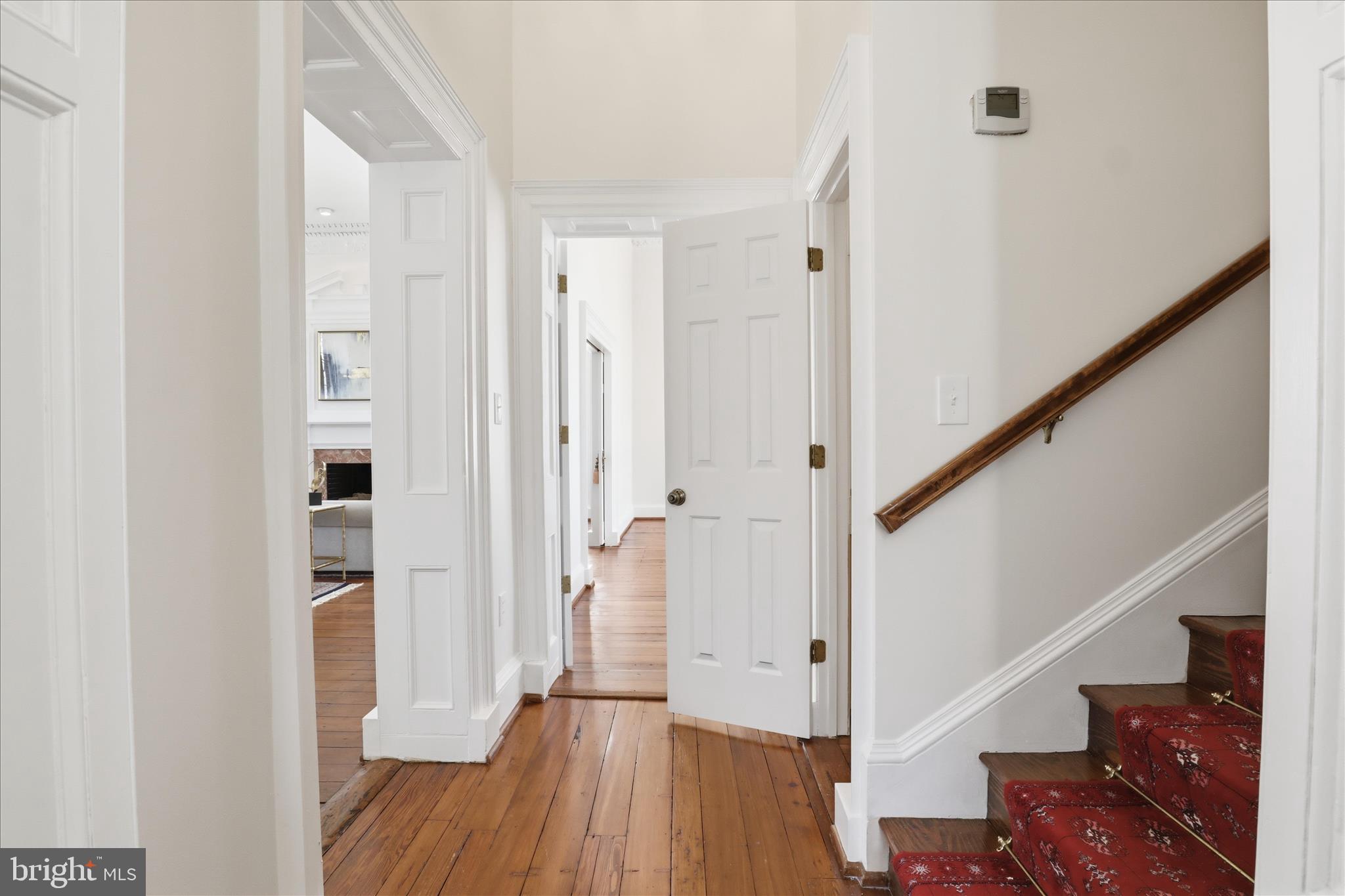 THOMPSON HOUSE - Residential