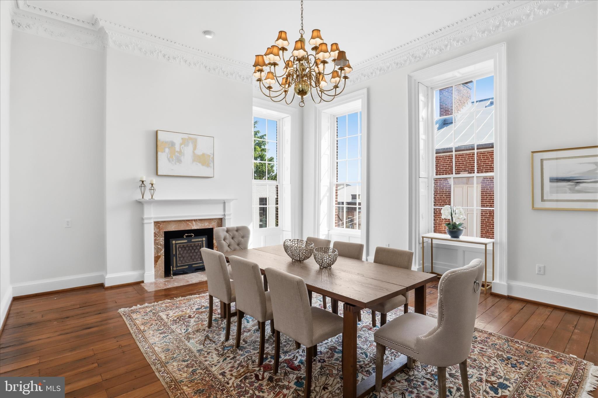 THOMPSON HOUSE - Residential