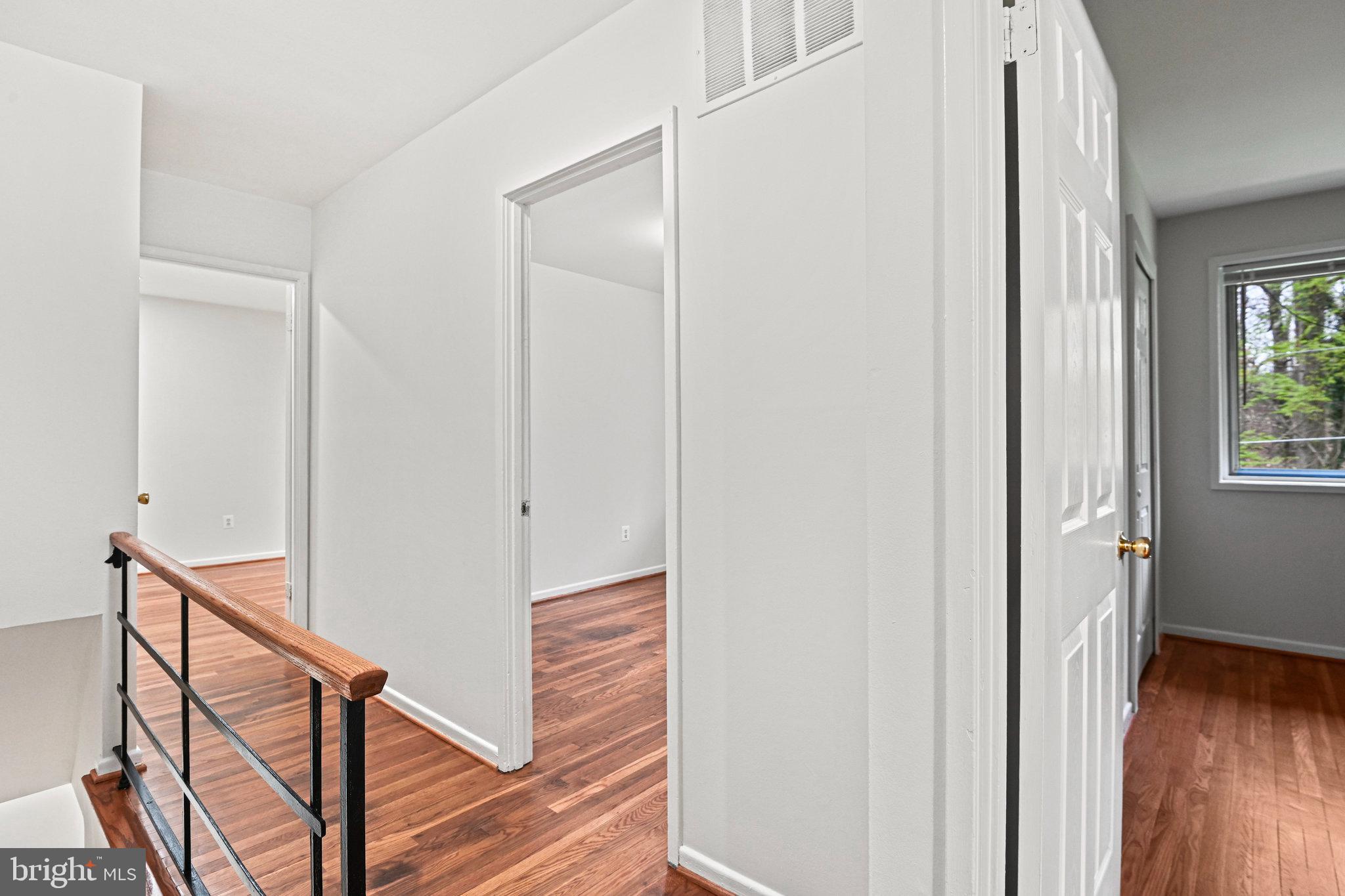 MOSBY WOODS TOWNHOUSE - Residential Lease