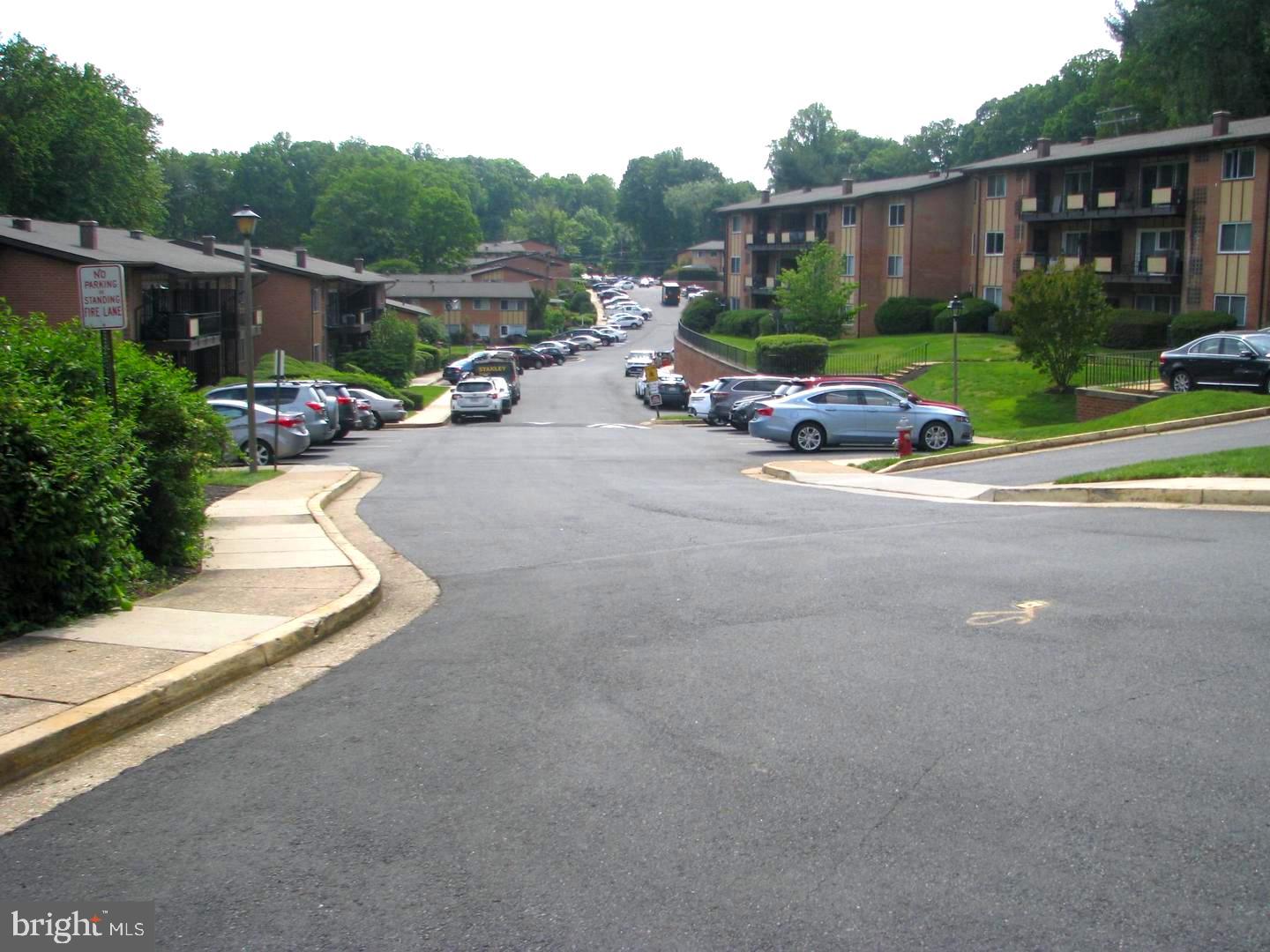 MOSBY WOODS TOWNHOUSE - Residential Lease