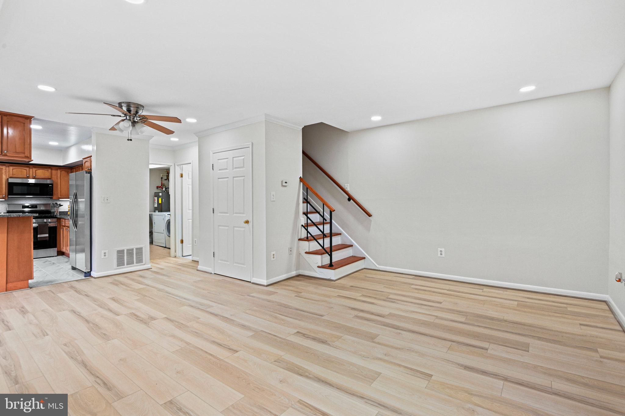 MOSBY WOODS TOWNHOUSE - Residential Lease