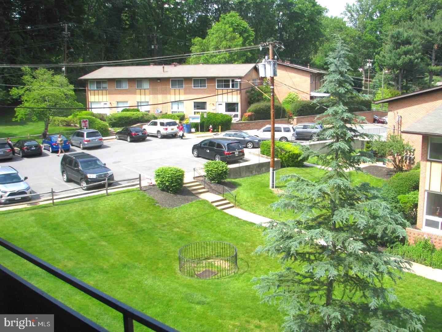 MOSBY WOODS TOWNHOUSE - Residential Lease