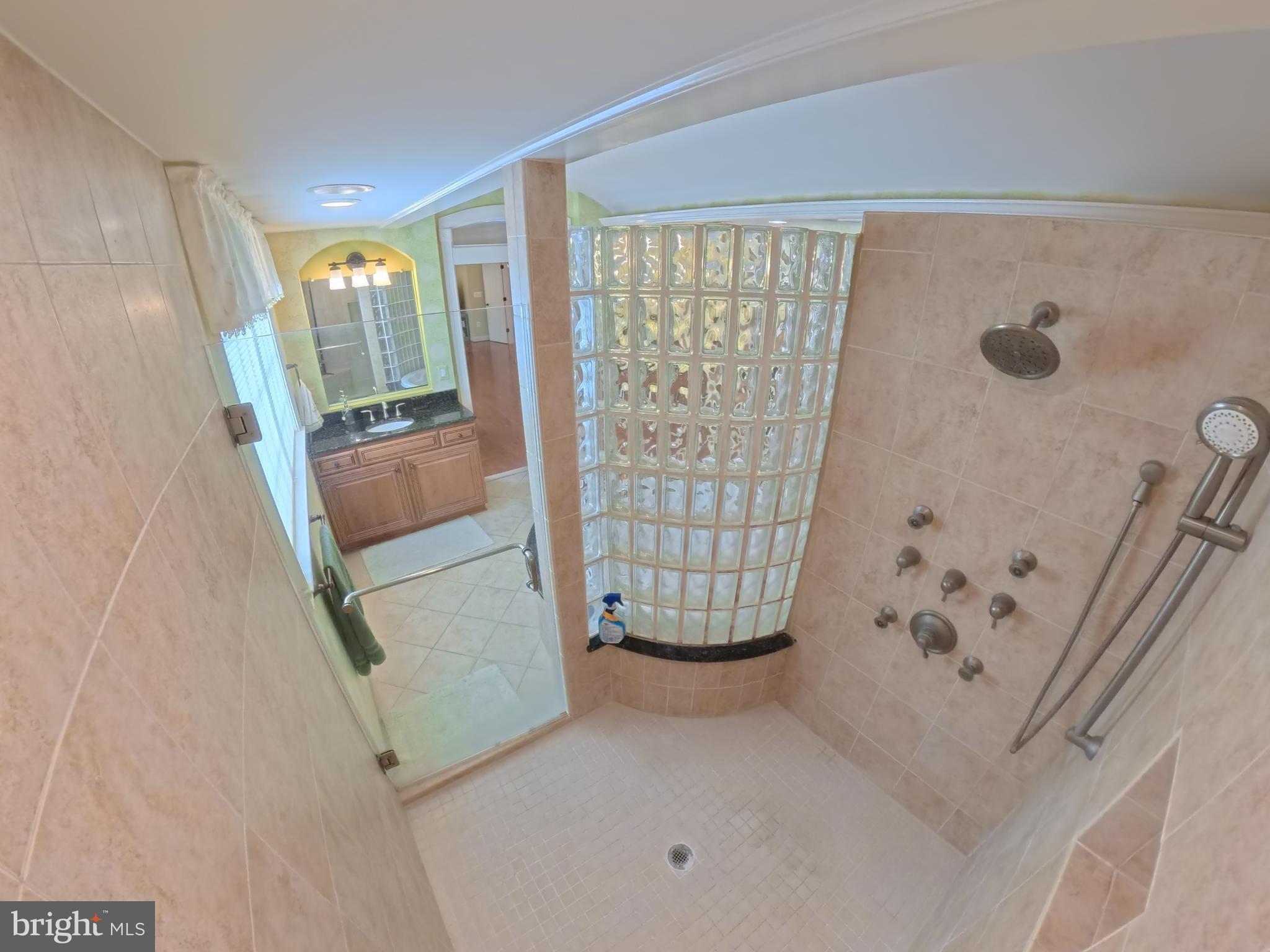 THE GLENS - Residential