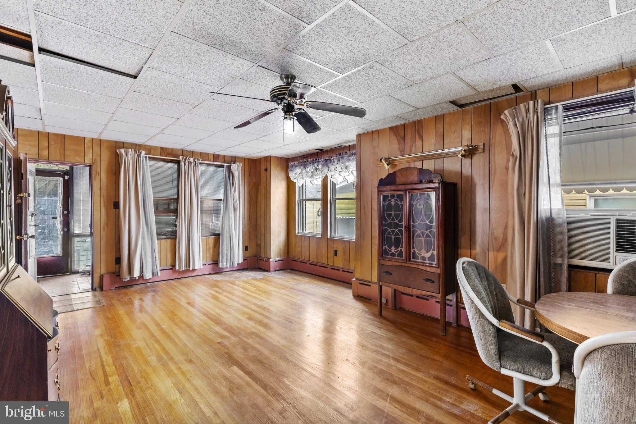 EASTERN HEIGHTS - Residential