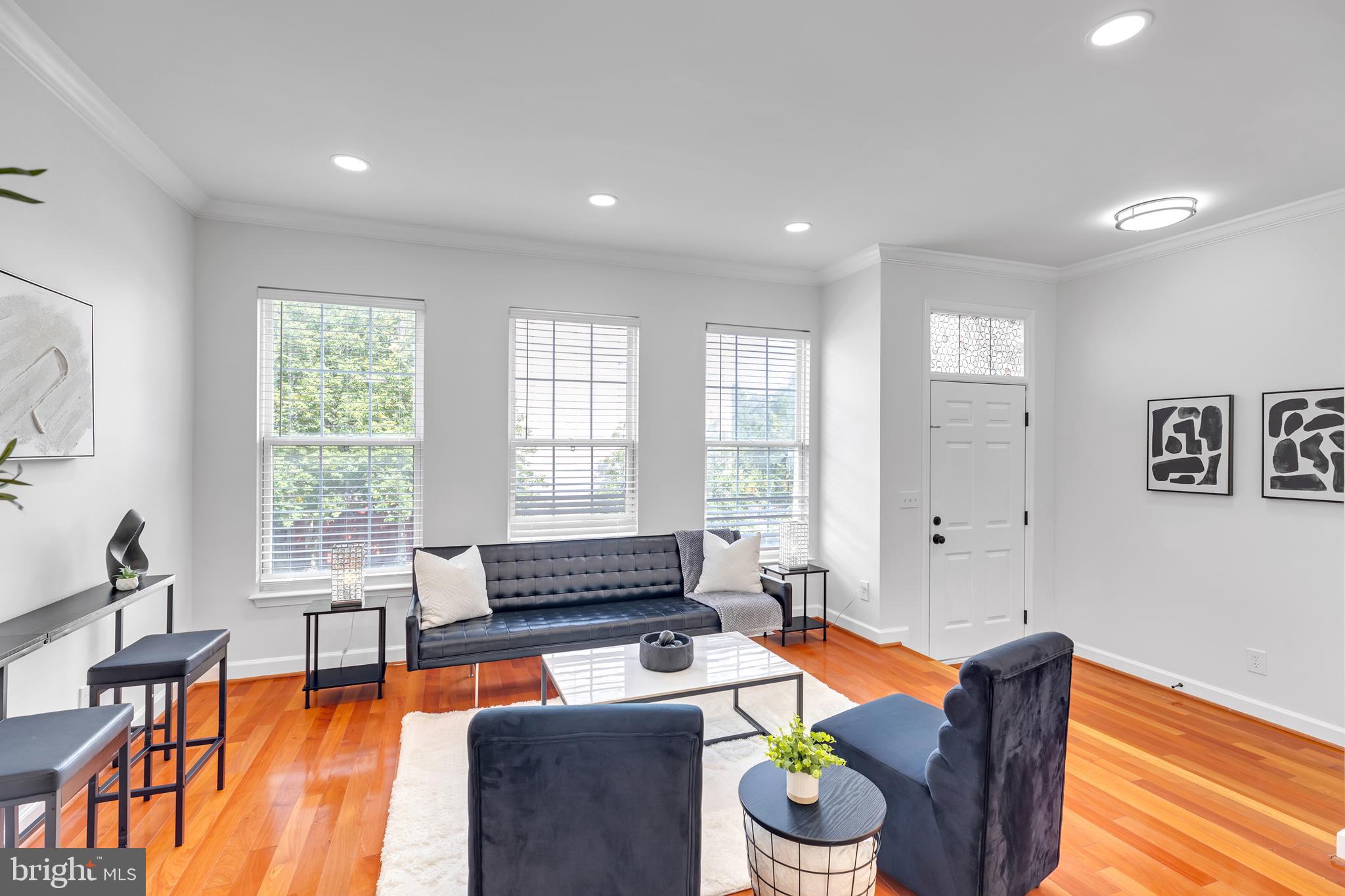 2506 JAMES MONROE CIRCLE