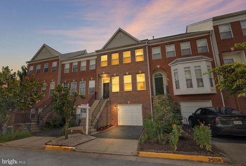 2506 JAMES MONROE CIRCLE HERNDON VA 20171