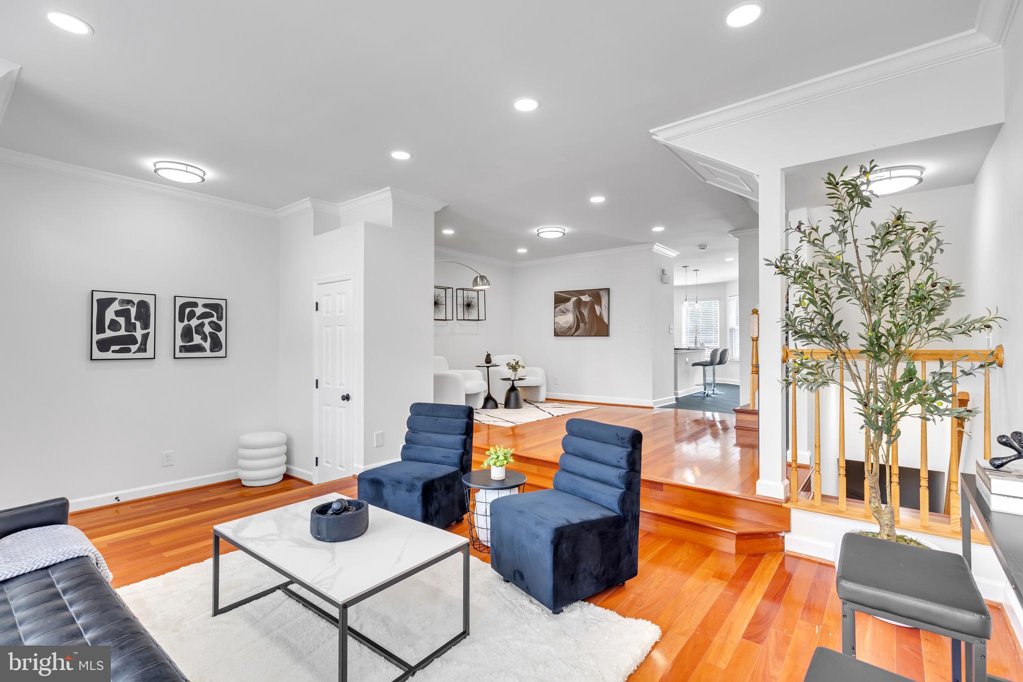 2506 JAMES MONROE CIRCLE