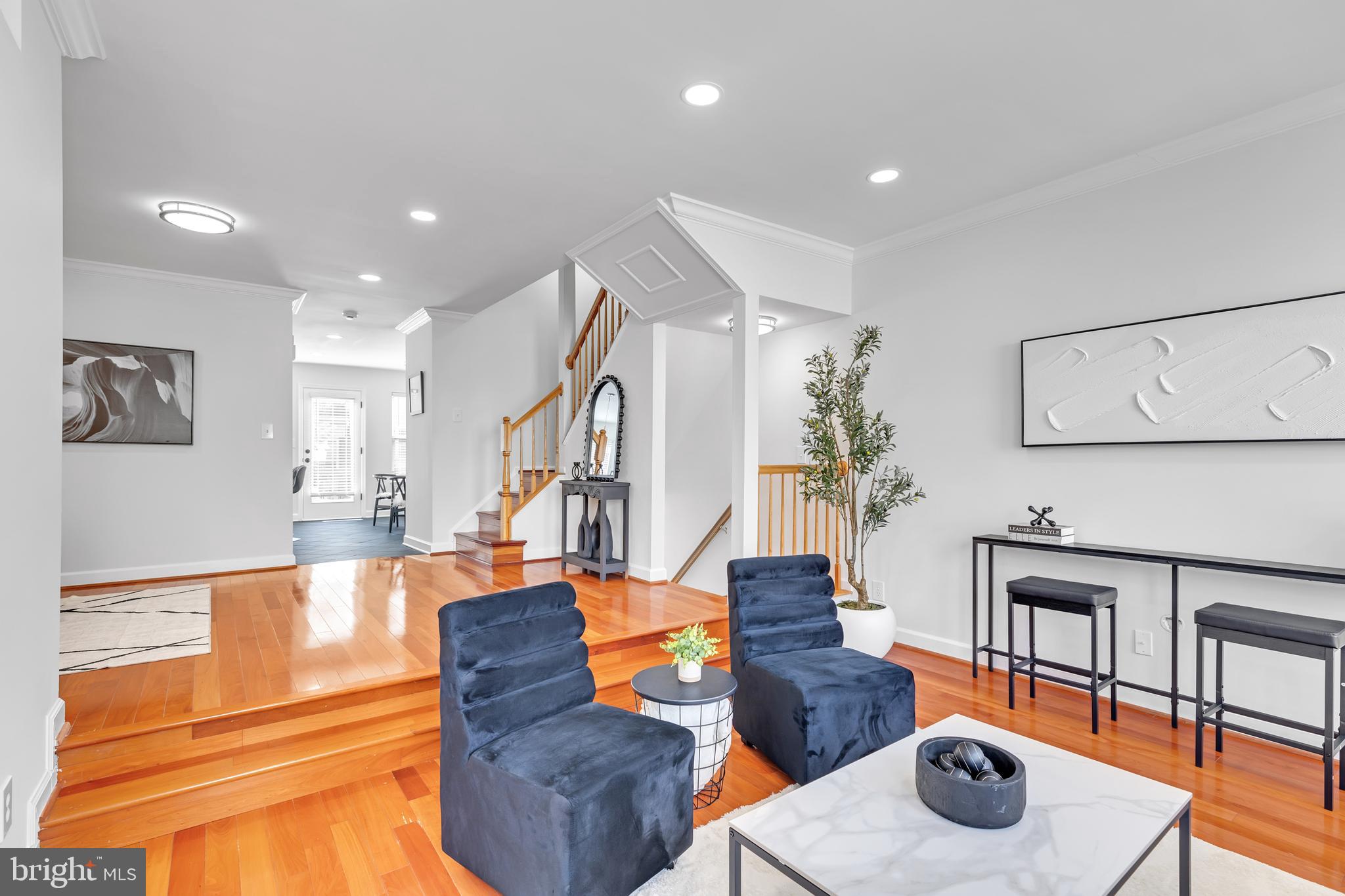 2506 JAMES MONROE CIRCLE
