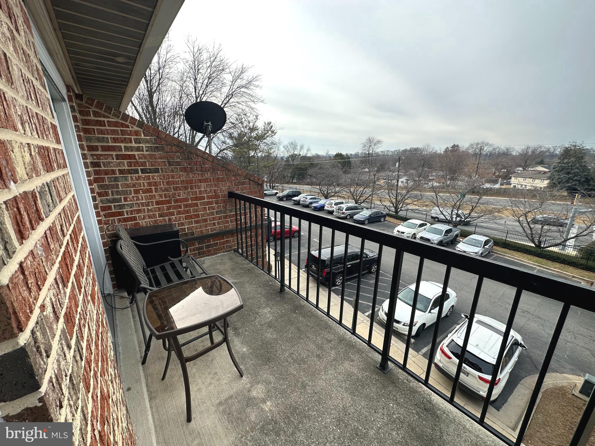 MONTGOMERY CHASE CODM - Residential Lease