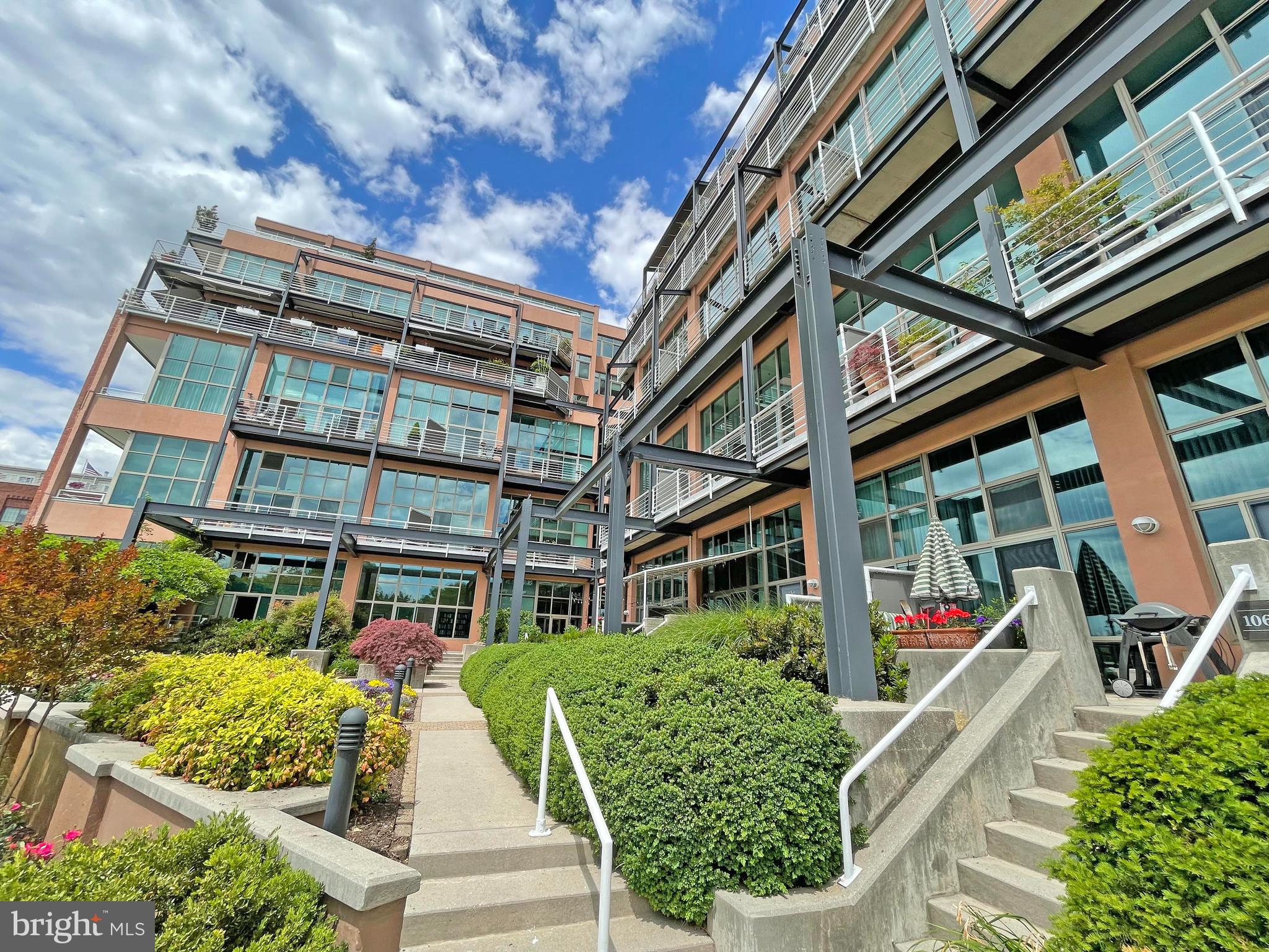 CANTON - Residential