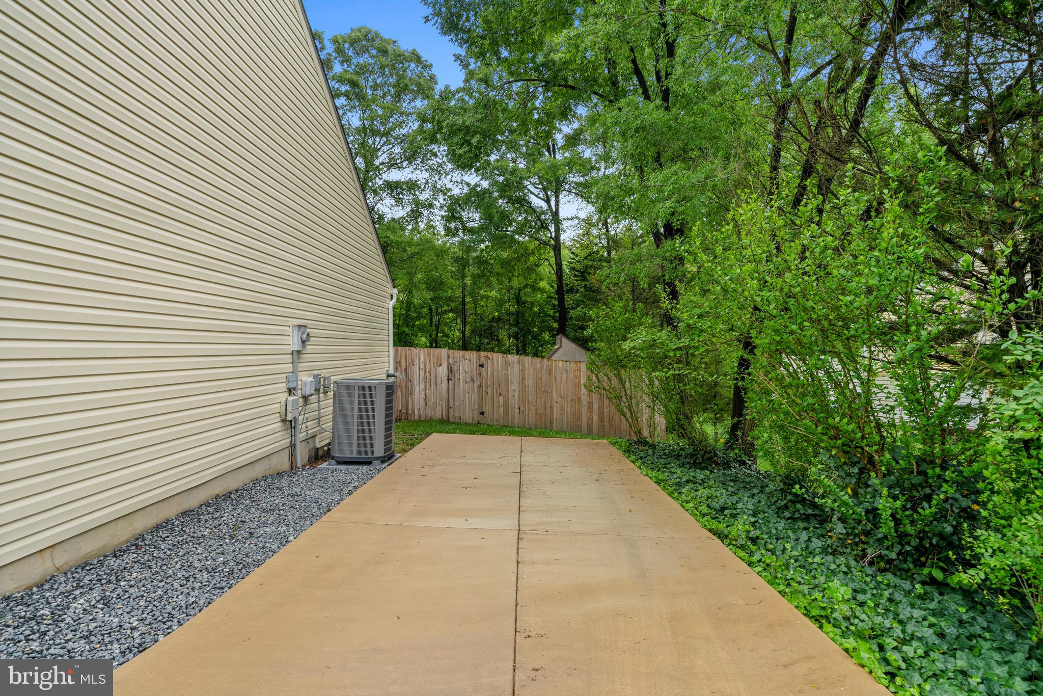 PINEFIELD MEADOWS - Residential