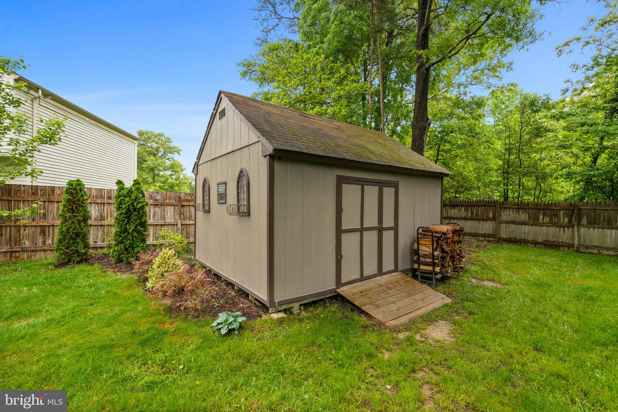 PINEFIELD MEADOWS - Residential