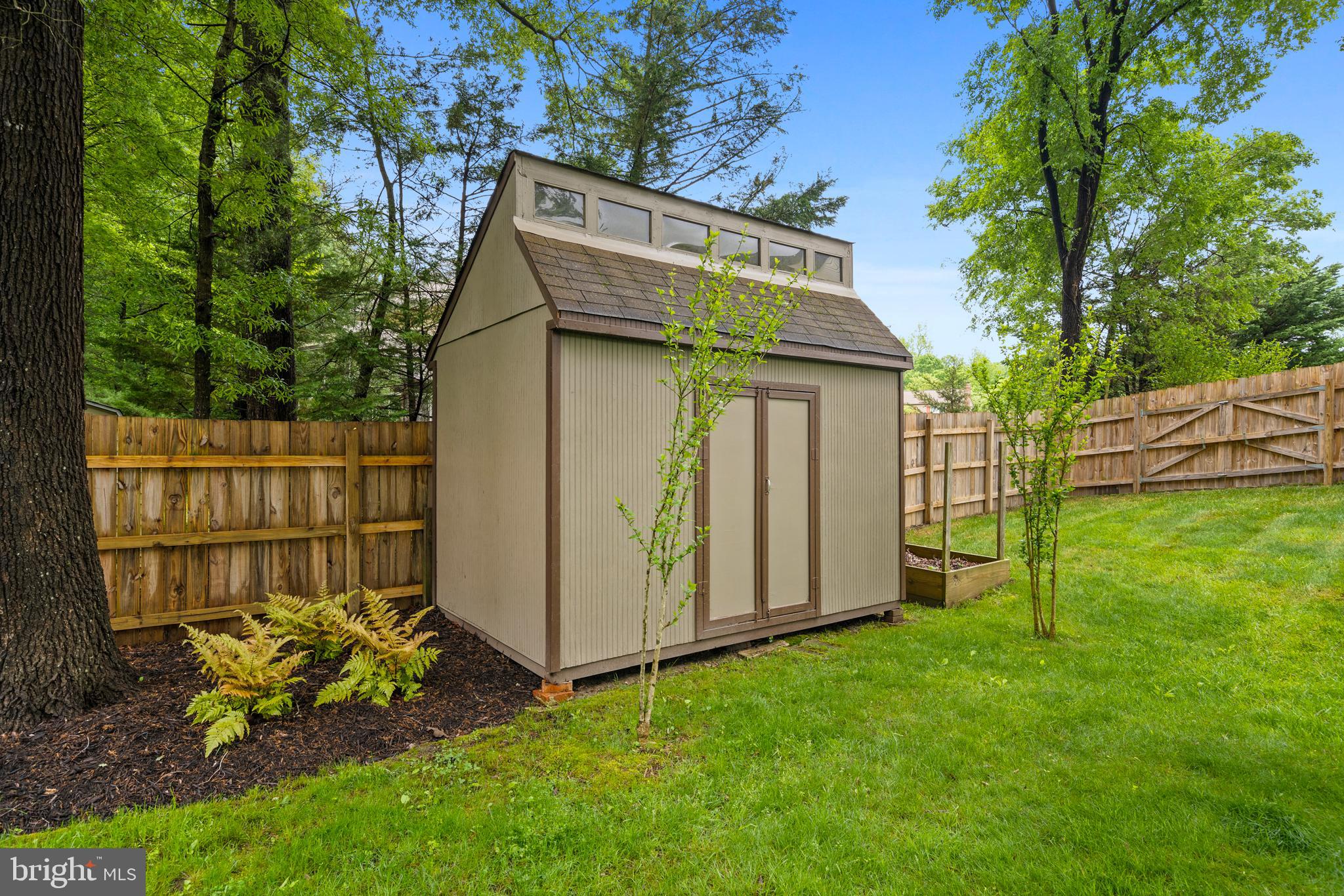 PINEFIELD MEADOWS - Residential