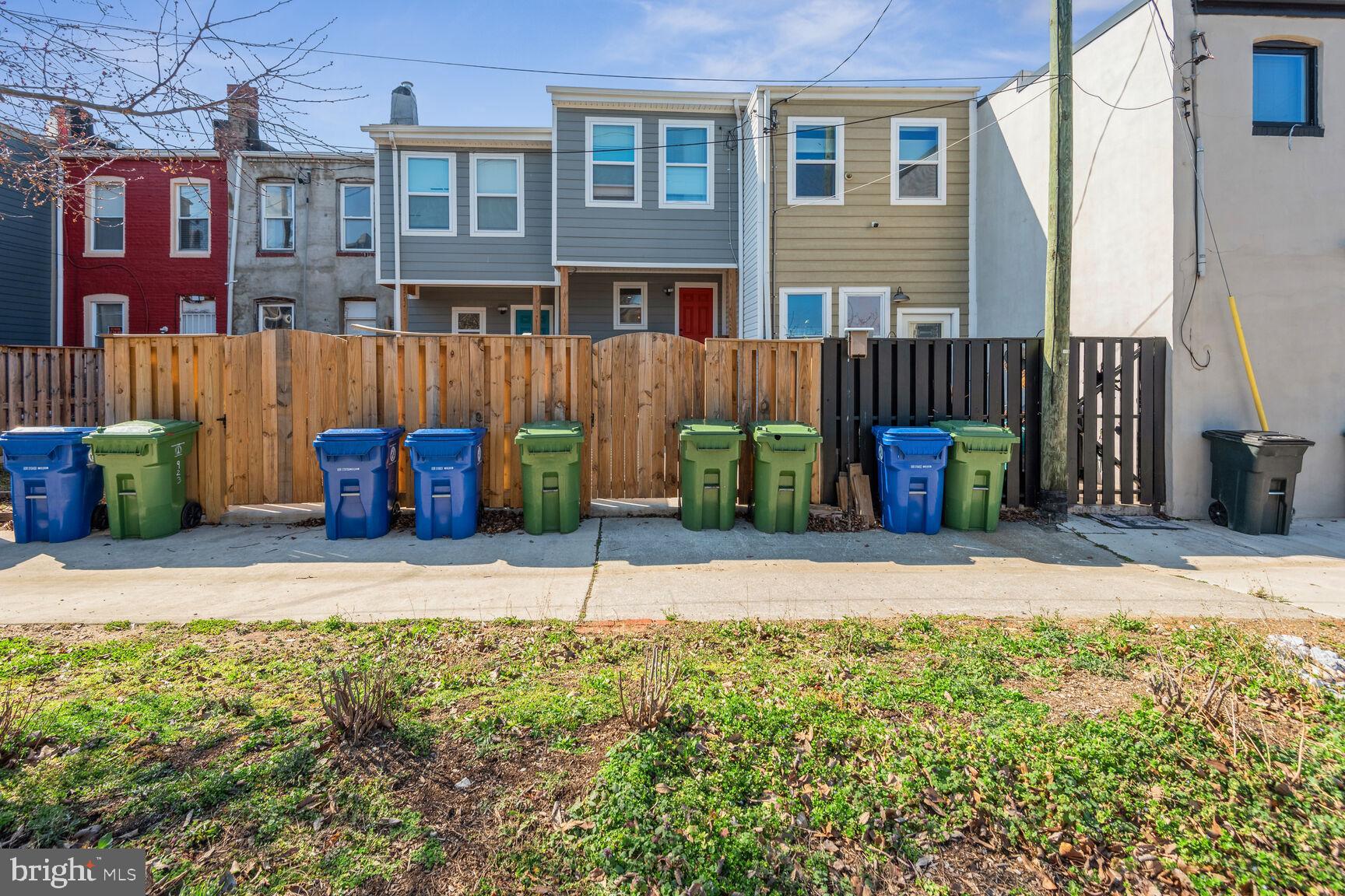 MILTON-MONTFORD - Residential Lease