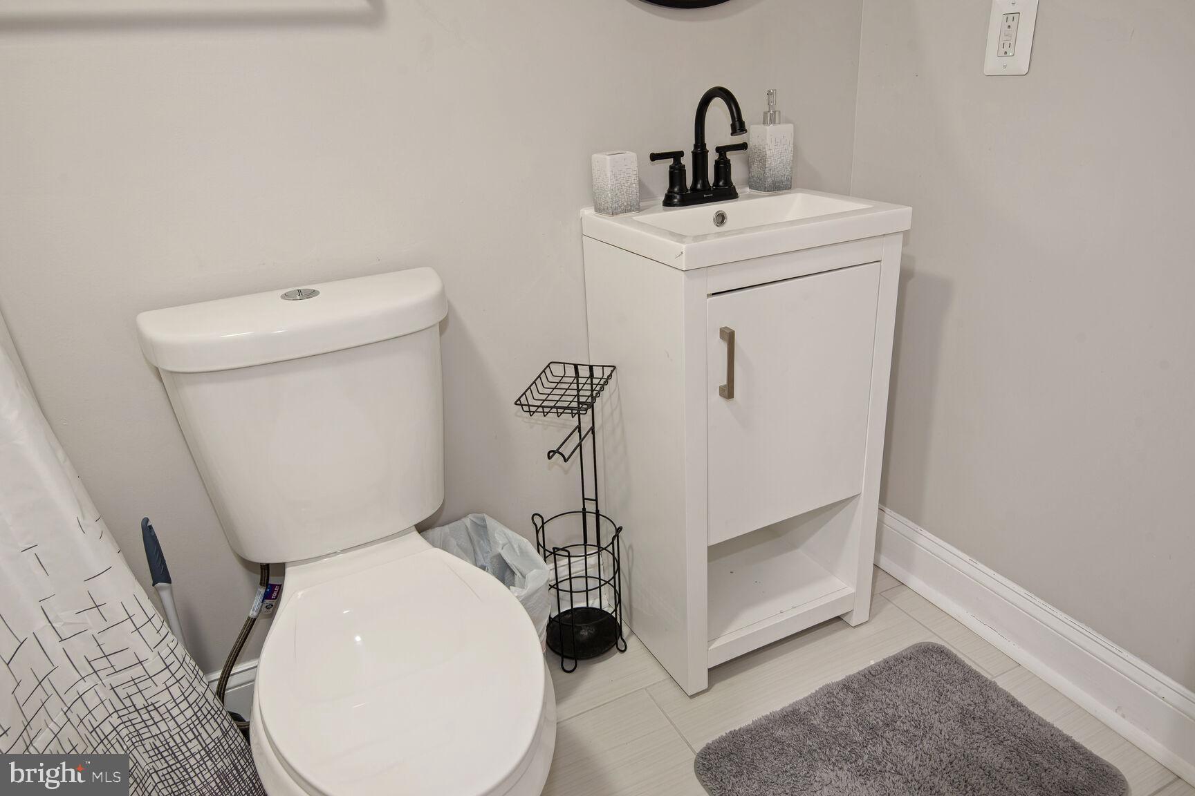 MILTON-MONTFORD - Residential Lease