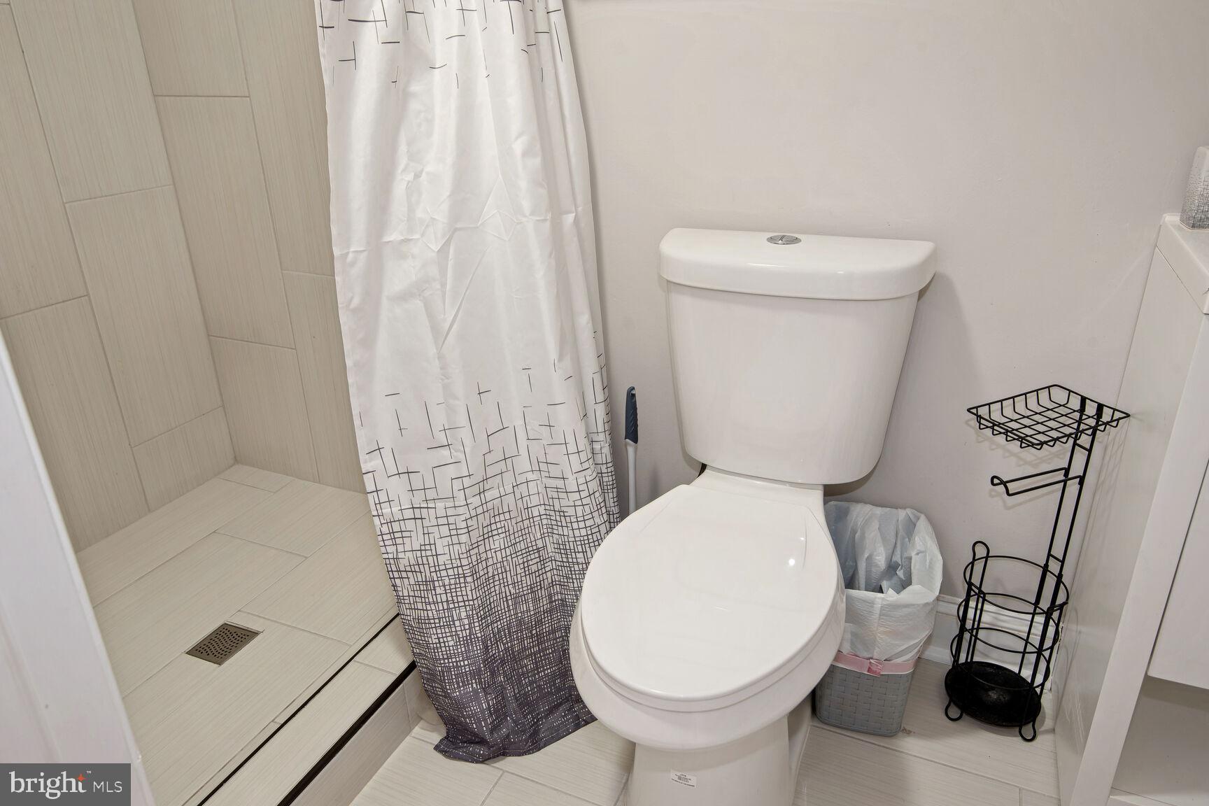 MILTON-MONTFORD - Residential Lease