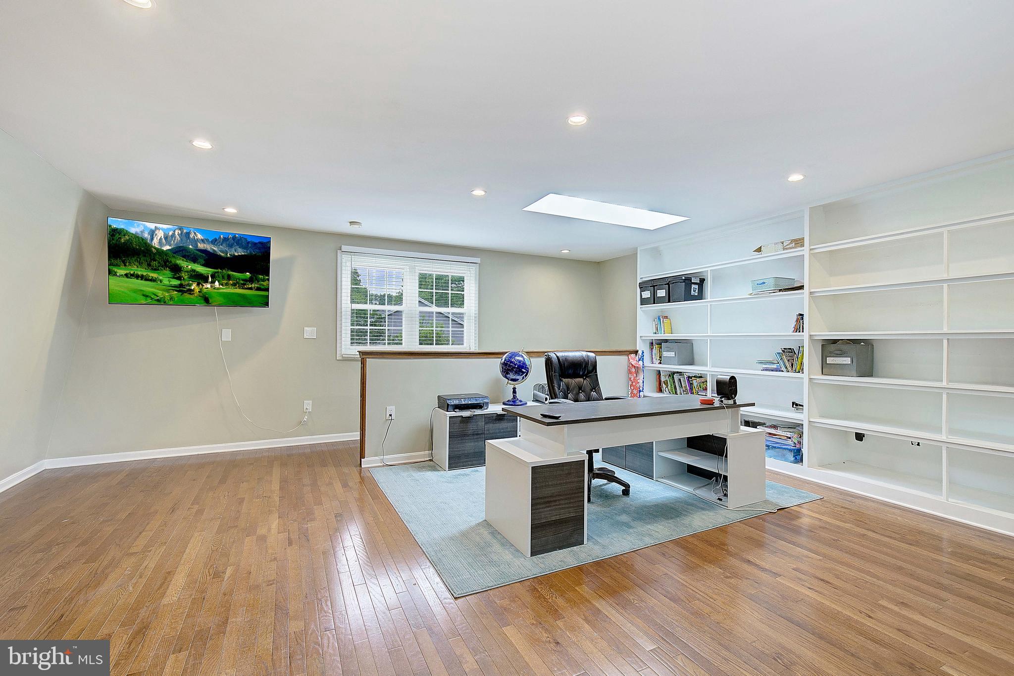 LOCH HAVEN - Residential