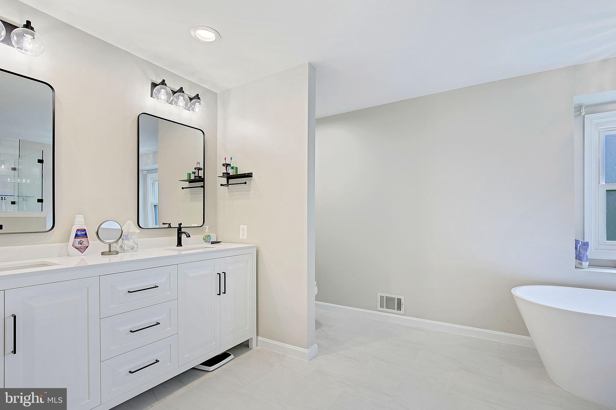 LOCH HAVEN - Residential