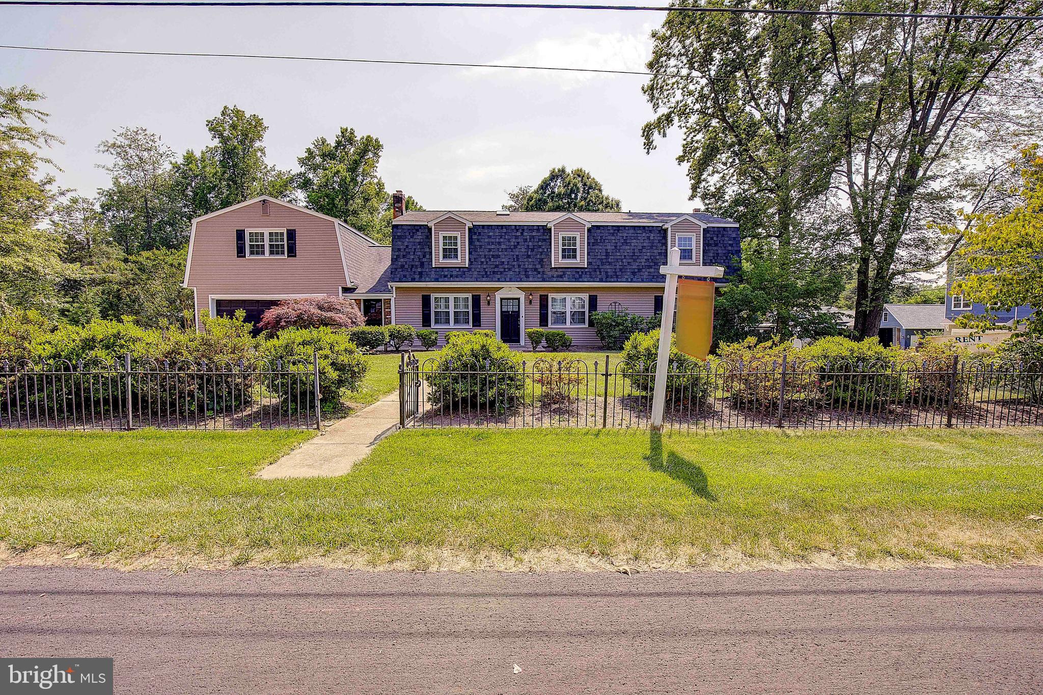 LOCH HAVEN - Residential