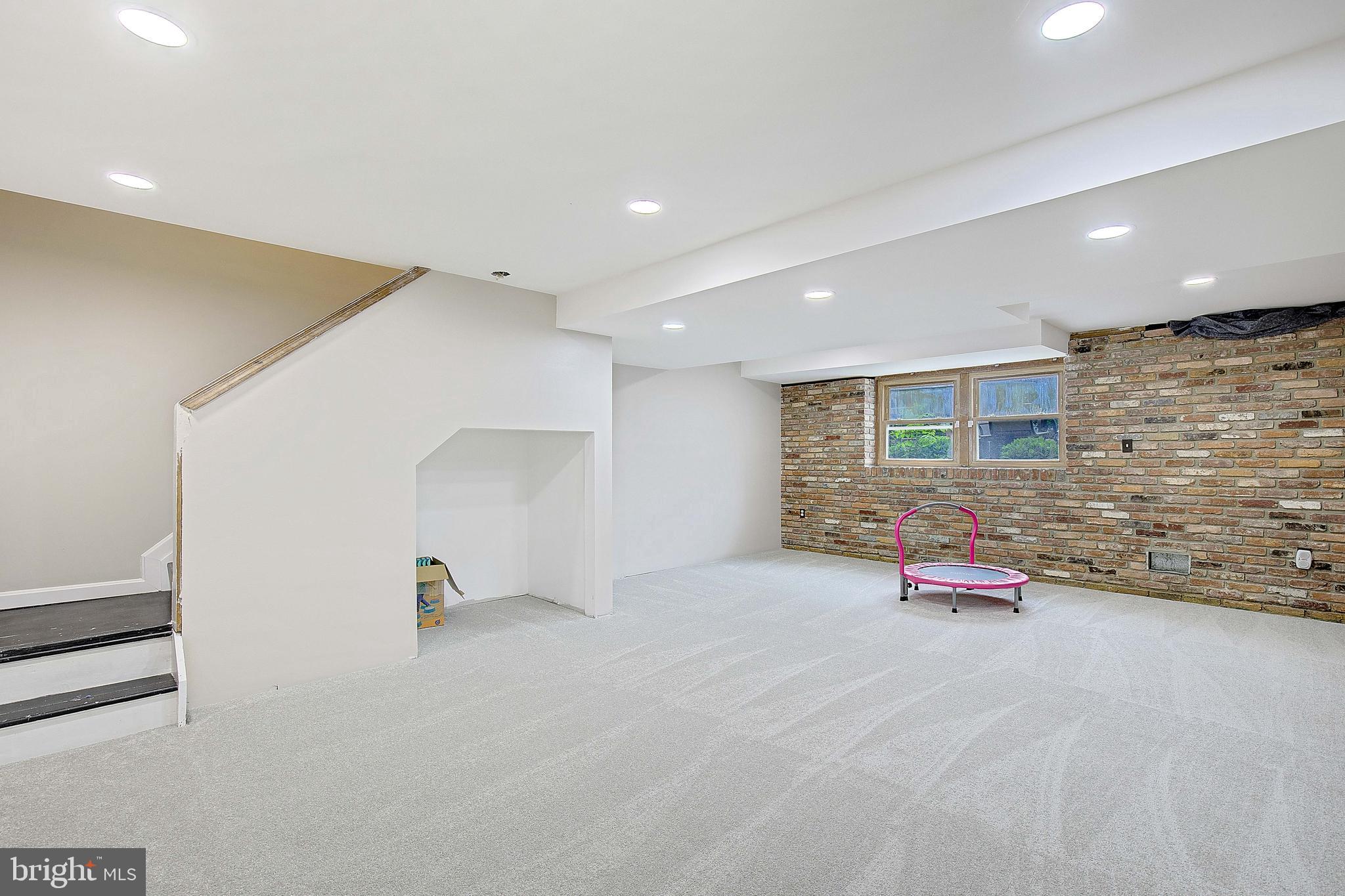 LOCH HAVEN - Residential