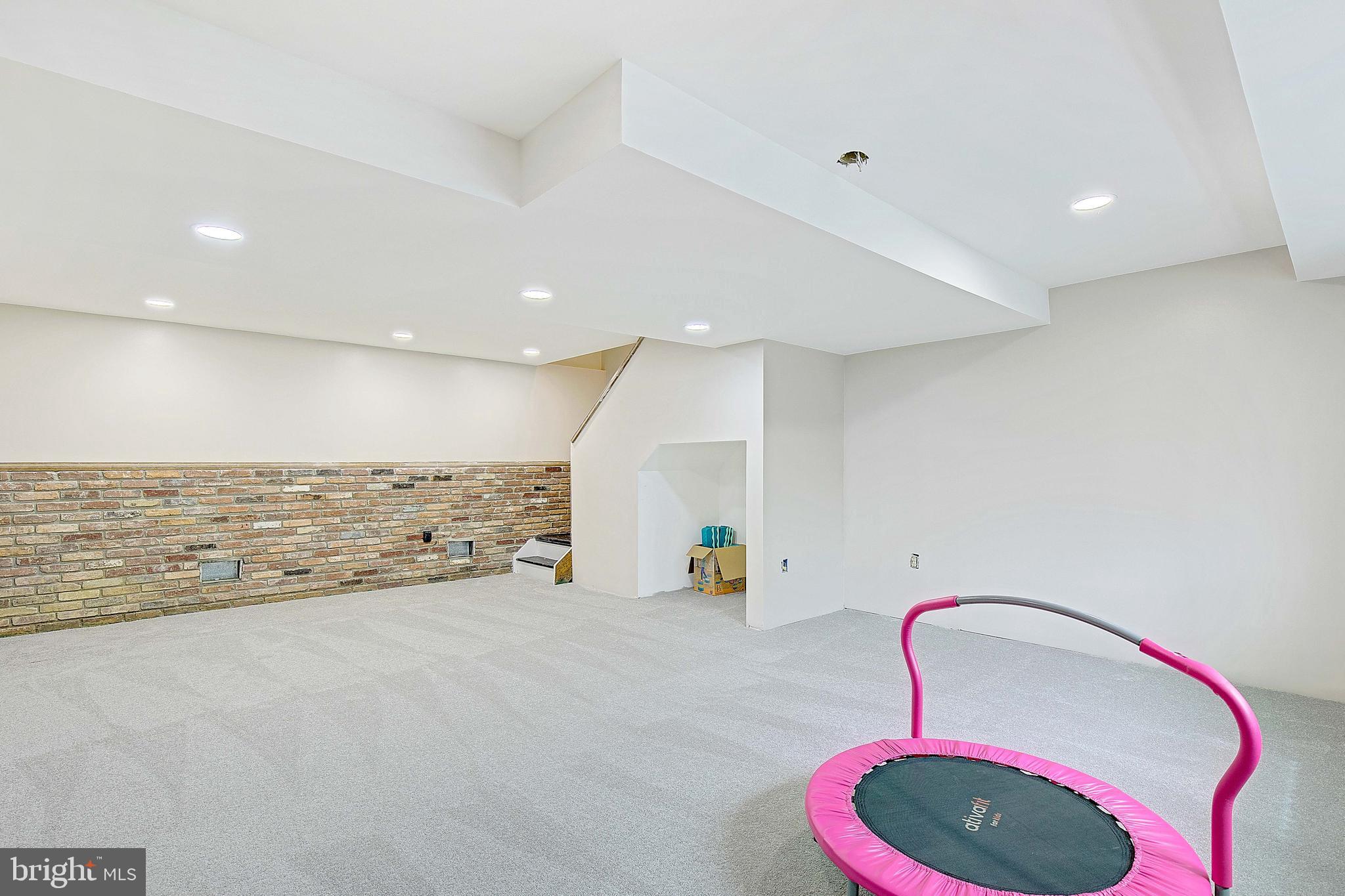 LOCH HAVEN - Residential