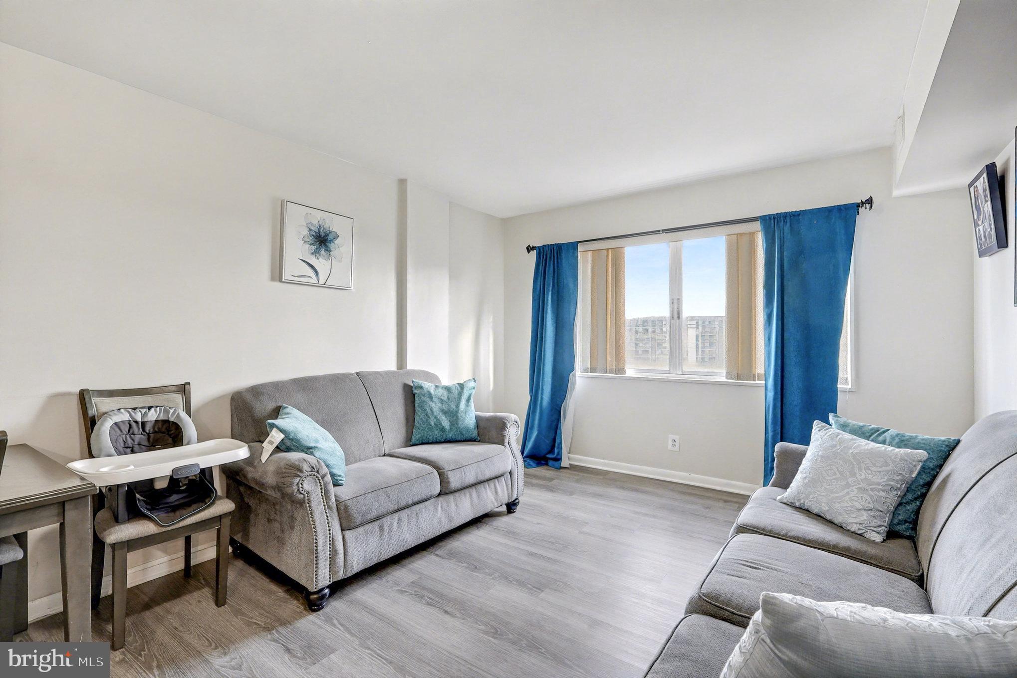 PAVILION ON THE PARK - Residential