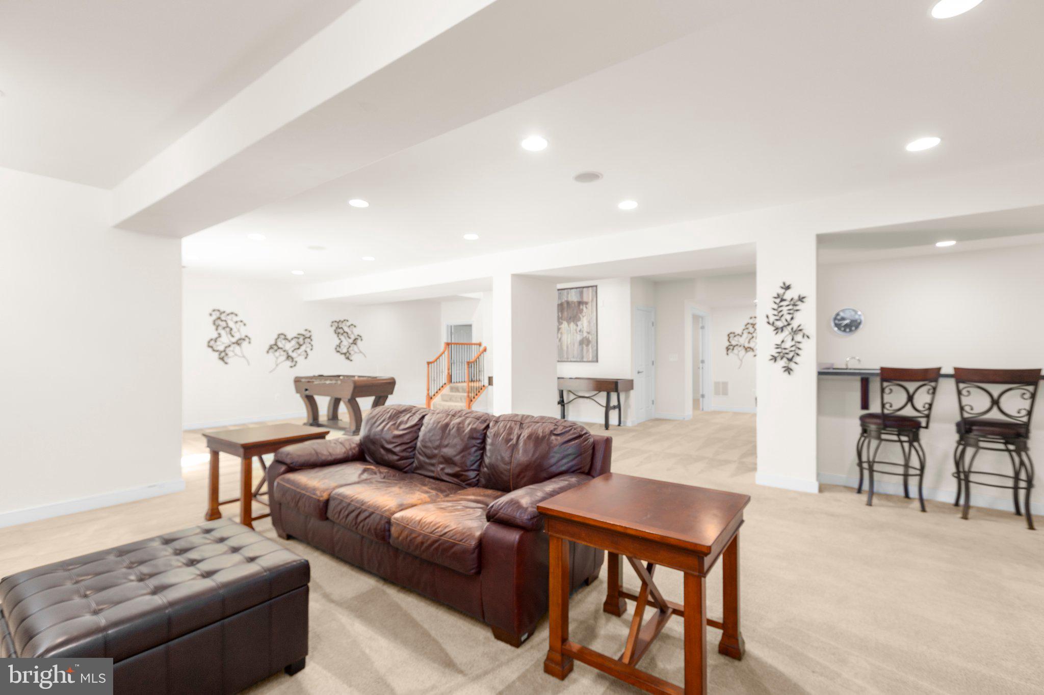25 DELPHINIUM WAY