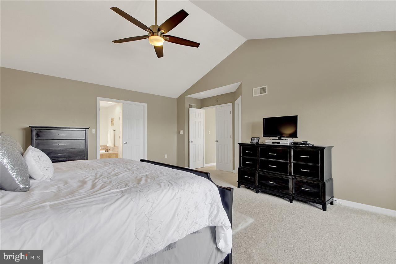 WHISPER RUN - Residential