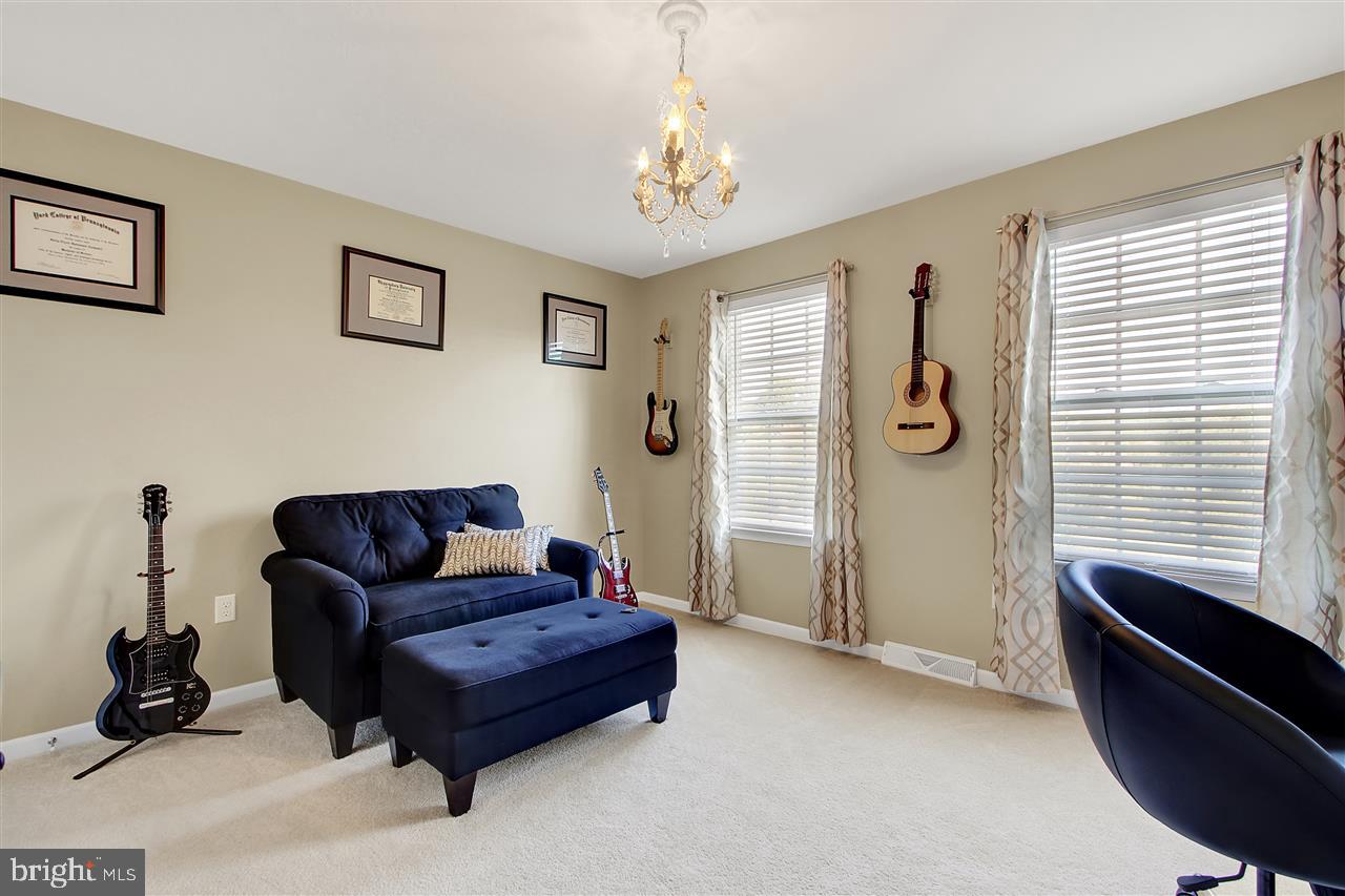 WHISPER RUN - Residential