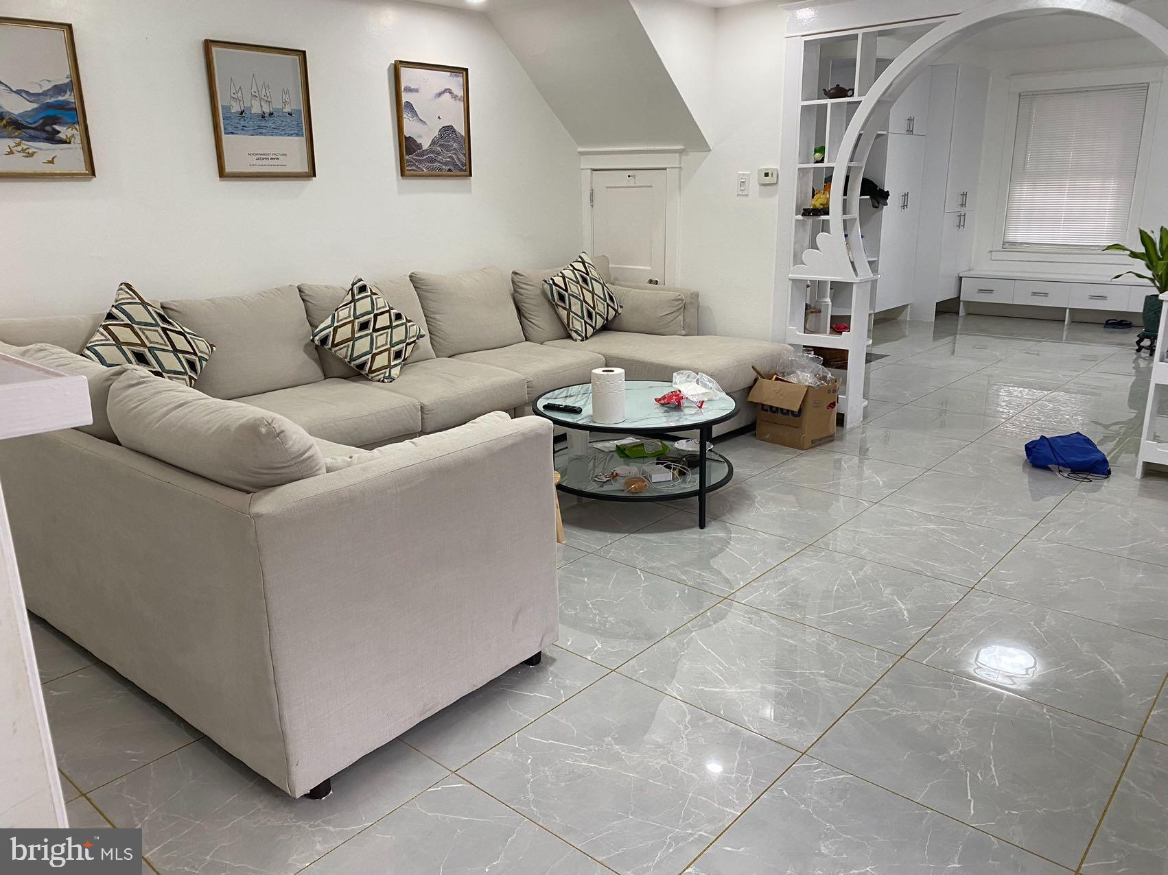 MAYFAIR - Residential