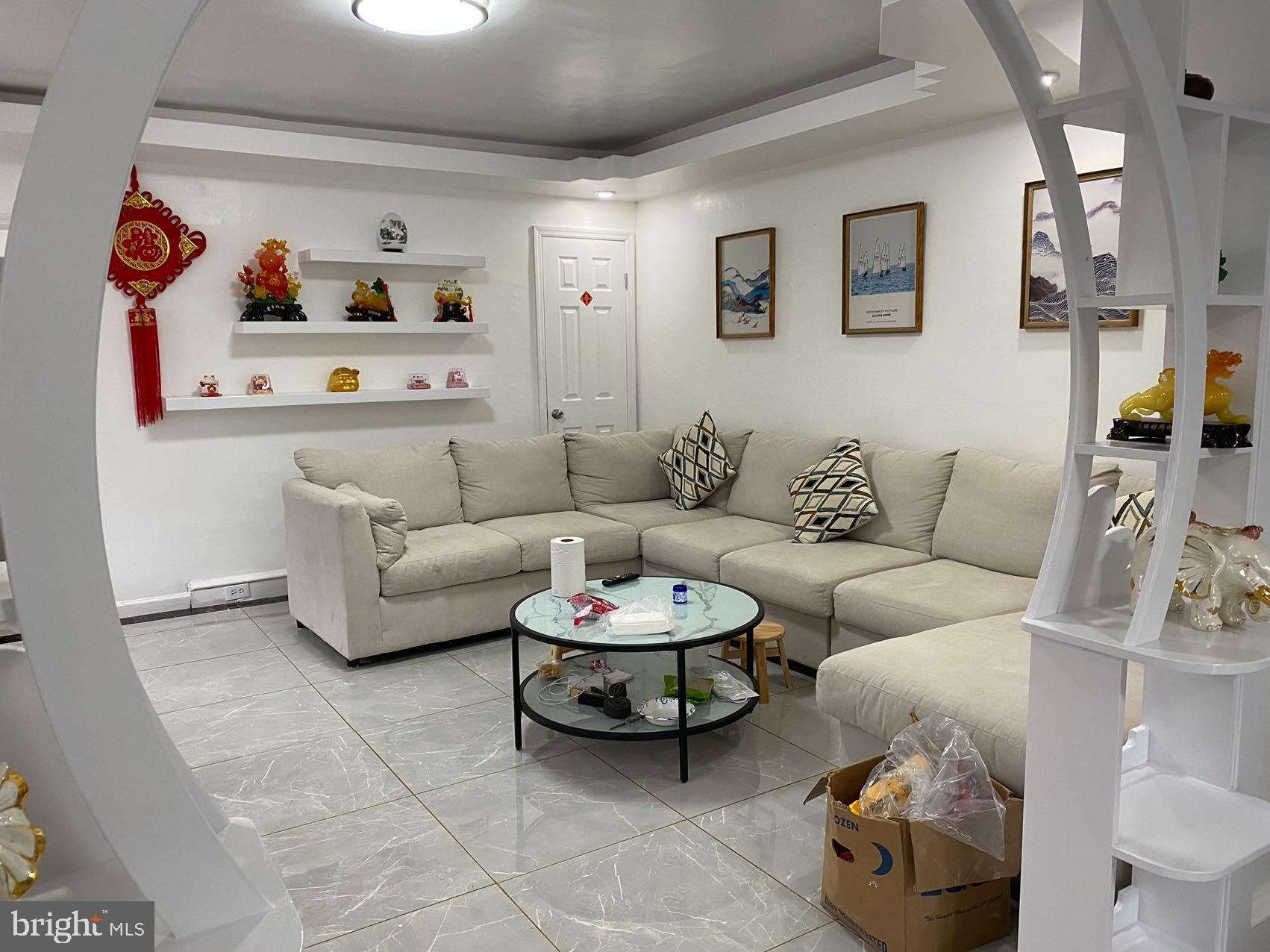 MAYFAIR - Residential