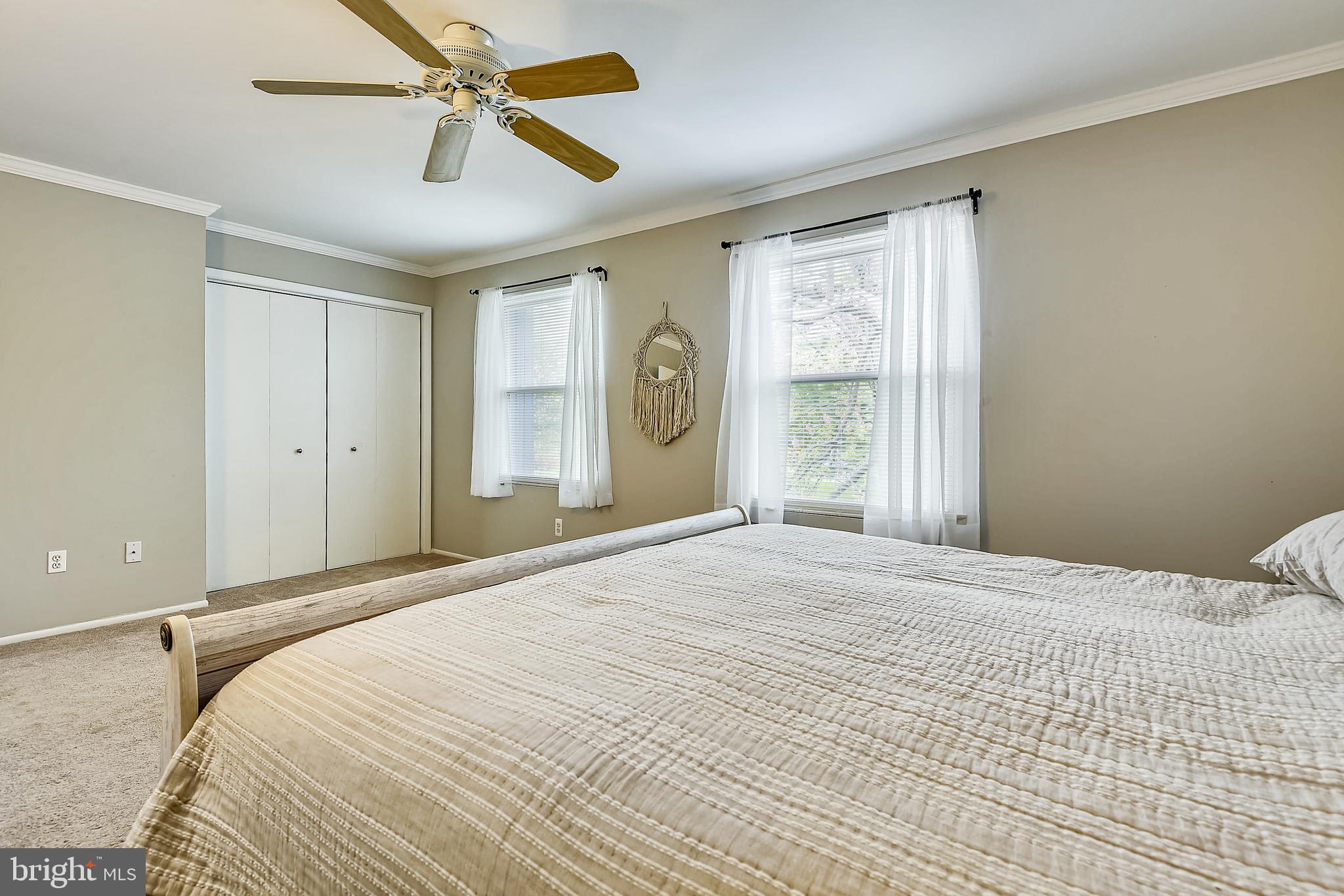 WHISPERING WOODS - Residential