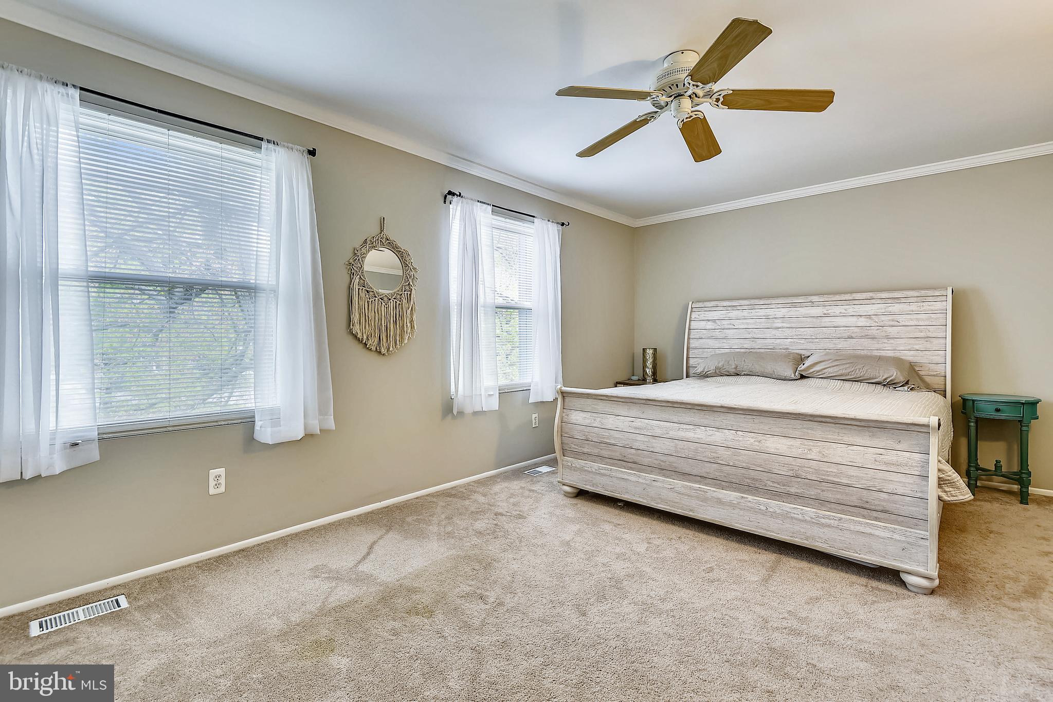 WHISPERING WOODS - Residential