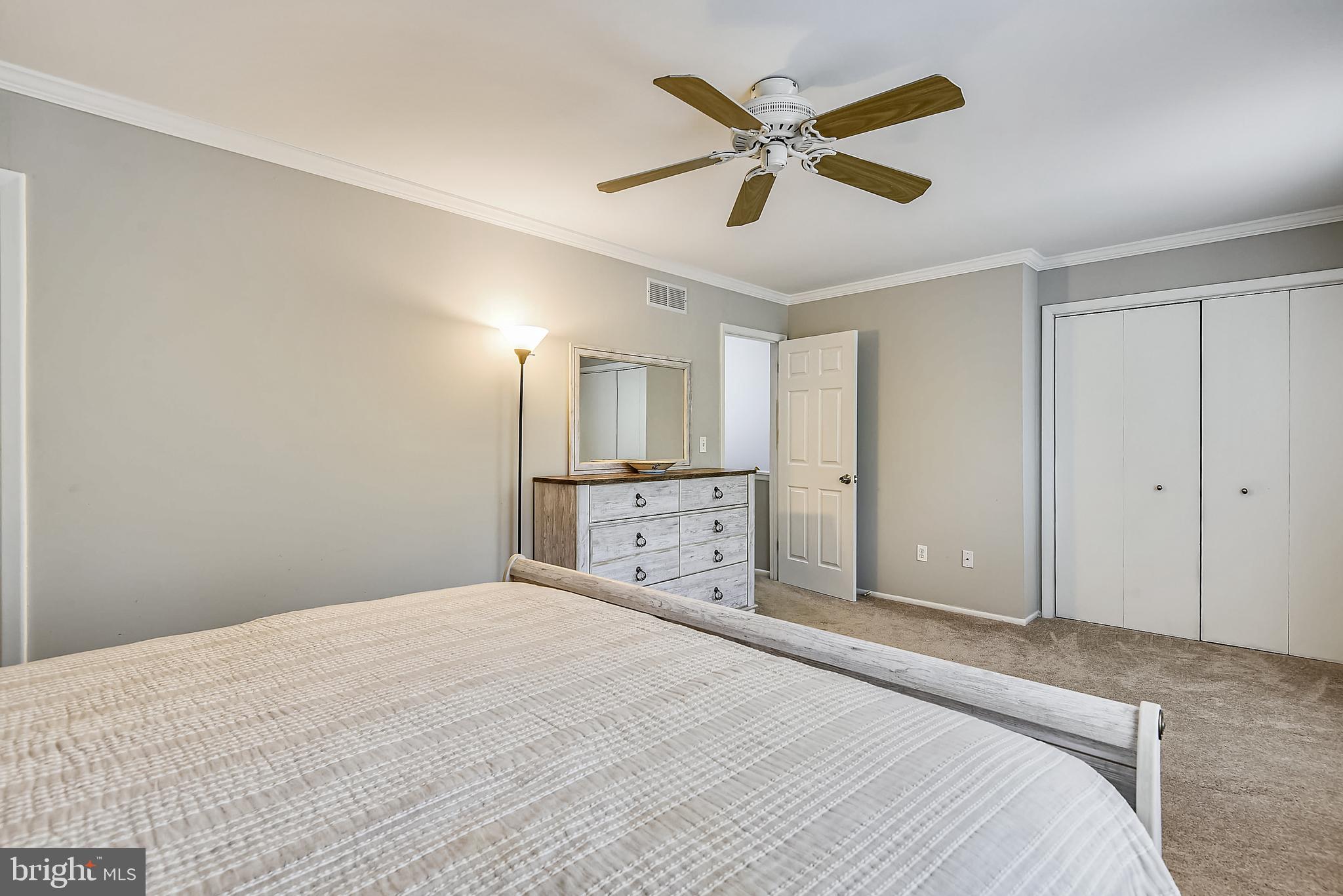 WHISPERING WOODS - Residential