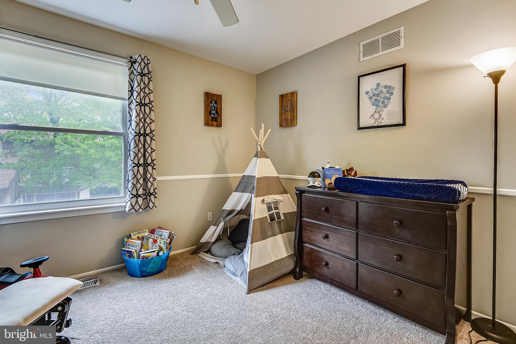 WHISPERING WOODS - Residential