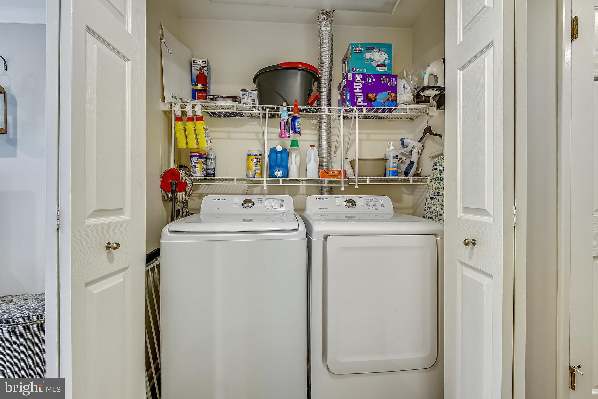 WHISPERING WOODS - Residential