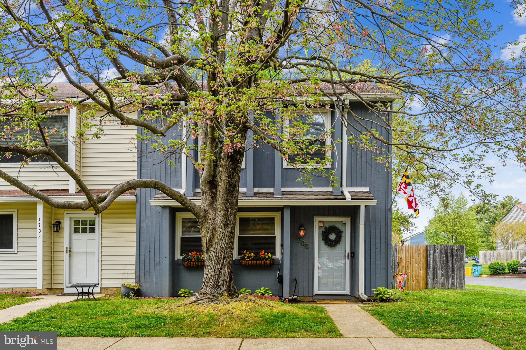 WHISPERING WOODS - Residential