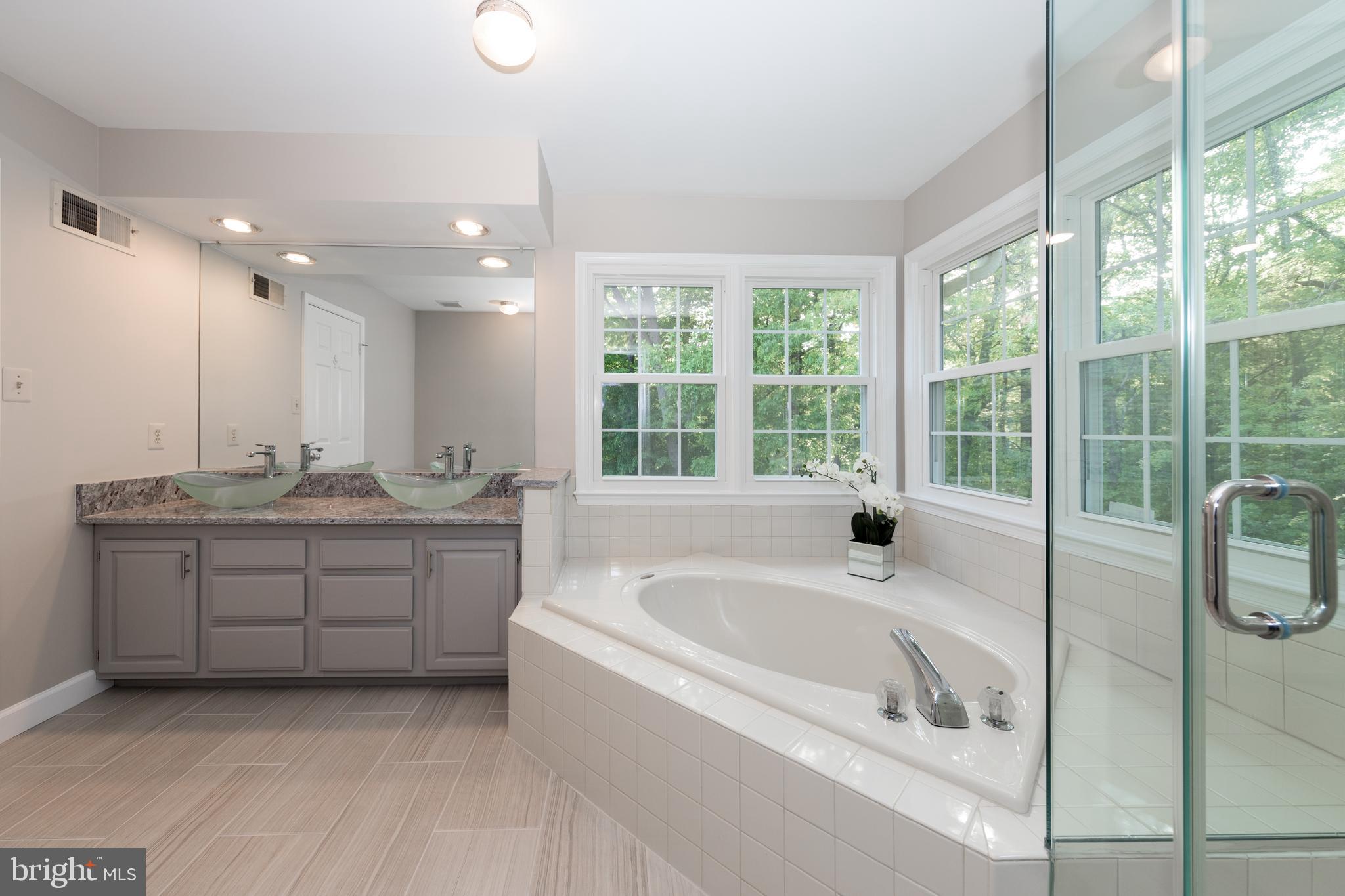 TRIPLE RIDGE - Residential