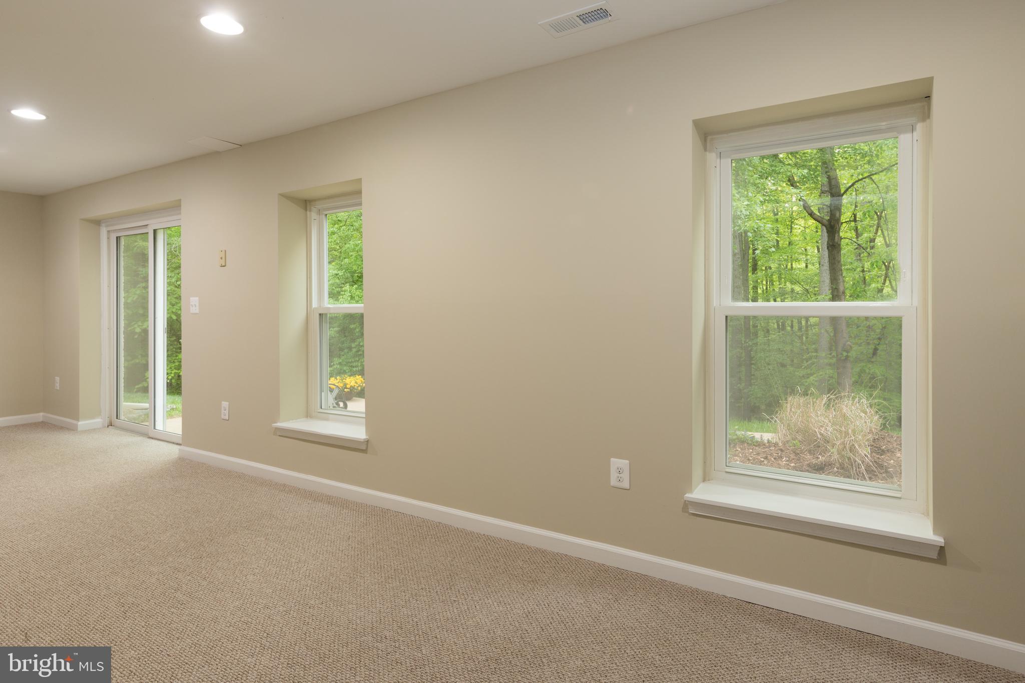 TRIPLE RIDGE - Residential