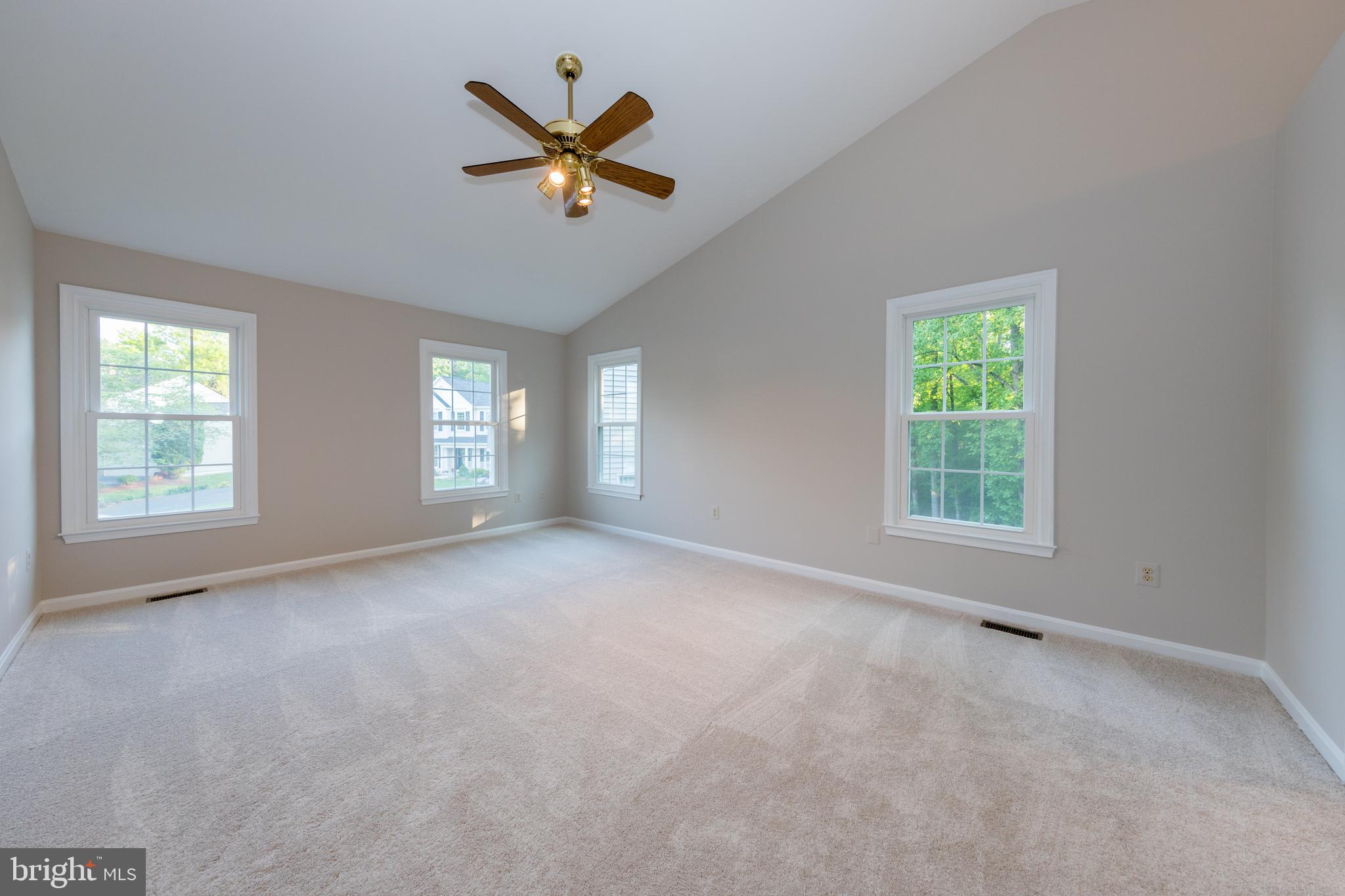 TRIPLE RIDGE - Residential