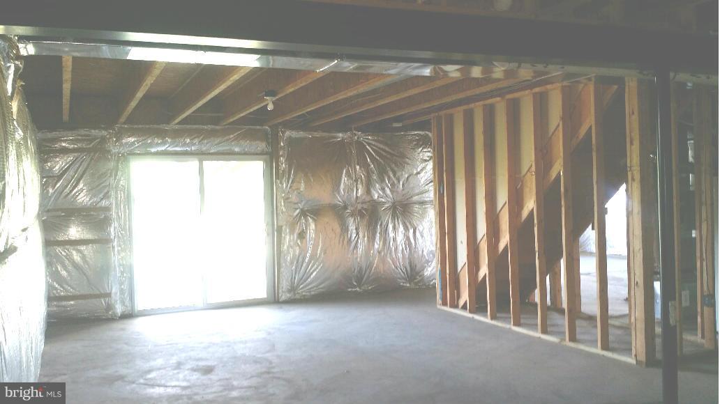 THE FALLS AT LEE'S PARKE - Residential