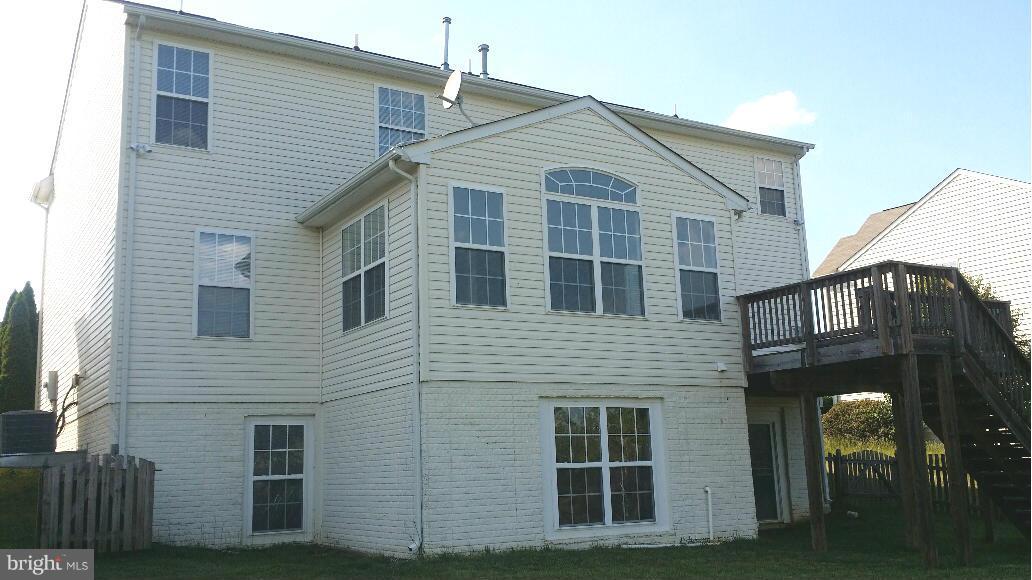 THE FALLS AT LEE'S PARKE - Residential