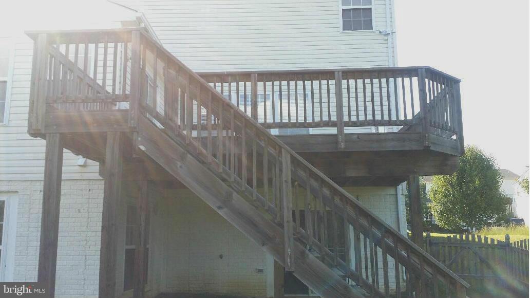 THE FALLS AT LEE'S PARKE - Residential